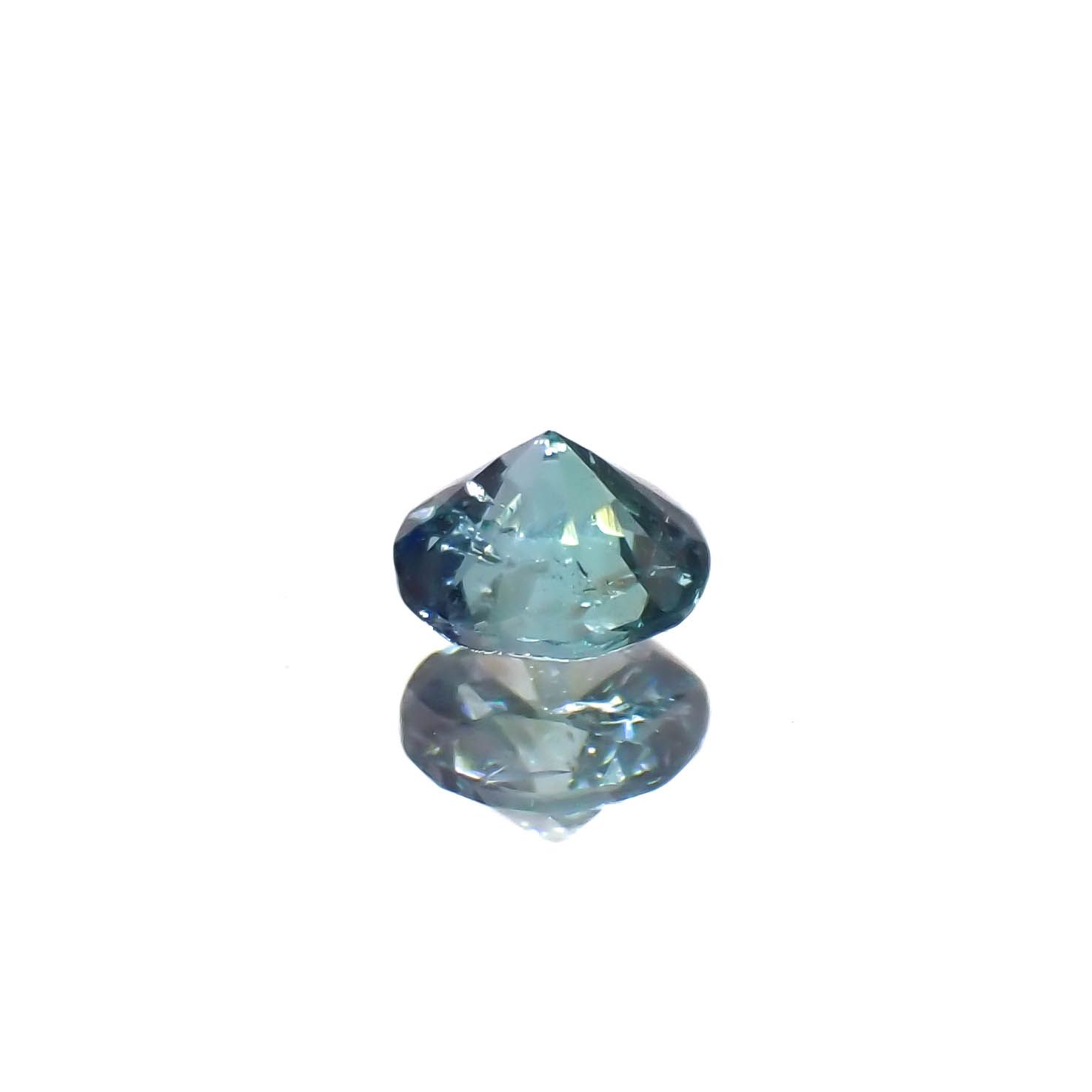 ブルーグリーンコーネルピン(宝石名ブルー グリーン・コーネルピン)タンザニア産 0.17ct 識別済[240527673]3.4x3.4mm前後