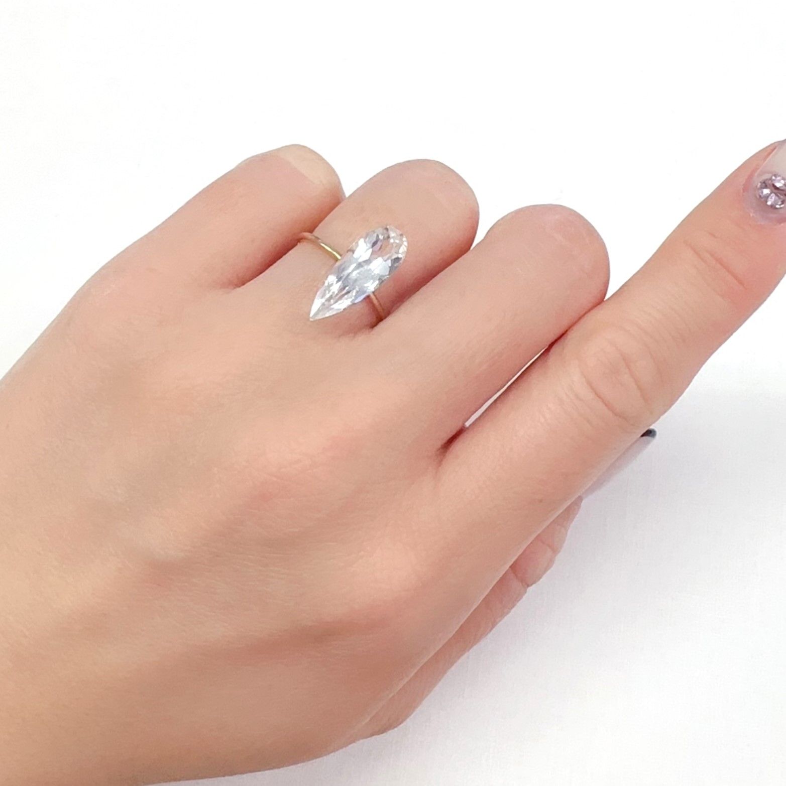 フェナカイト ブラジル産 3.05ct[240226281]16.7x6.4mm前後