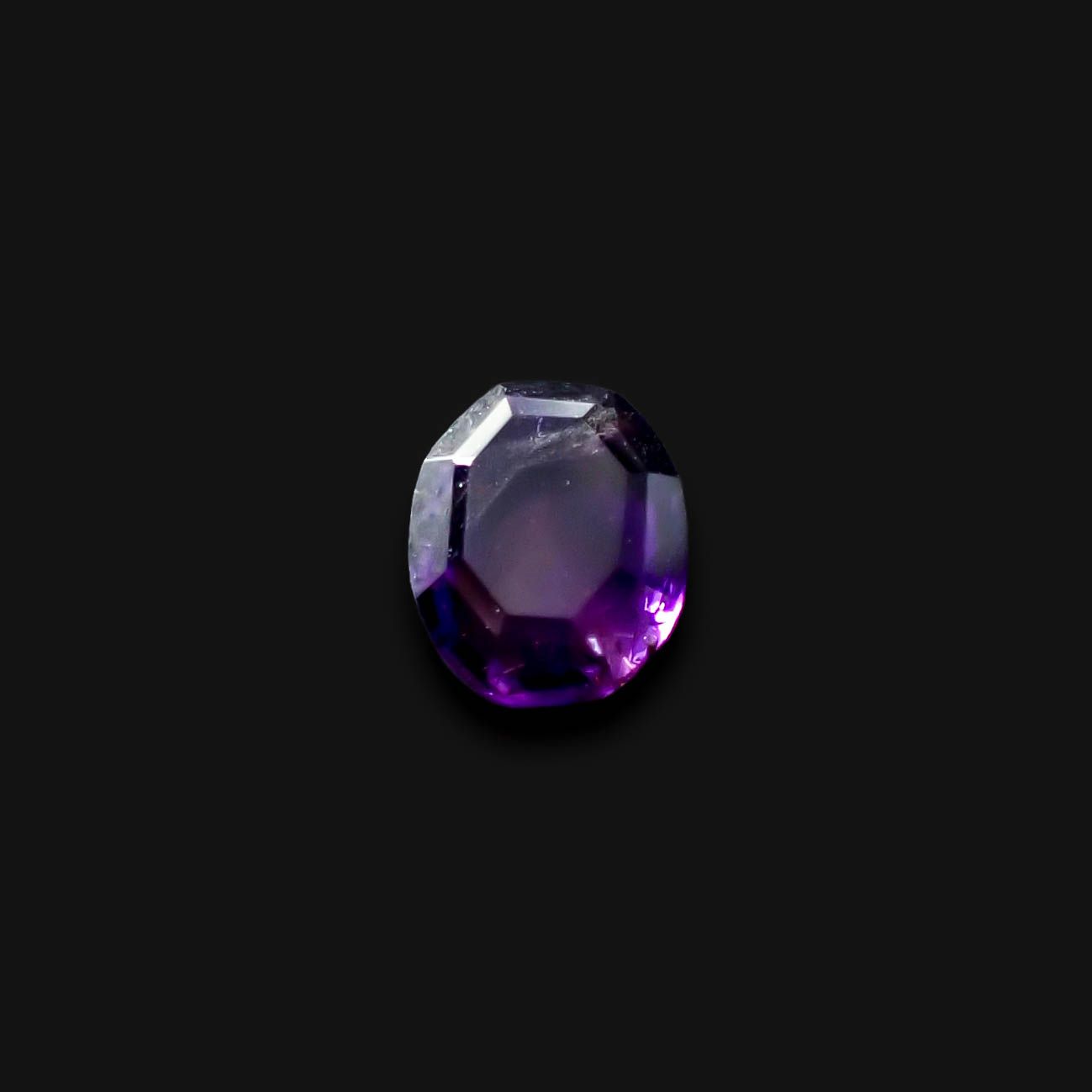 ◇リバーシブル・カスタムカット◇アメジストエレスチャル ナイジェリア・カラバル産 0.95ct [250730859]7.3x6mm前後