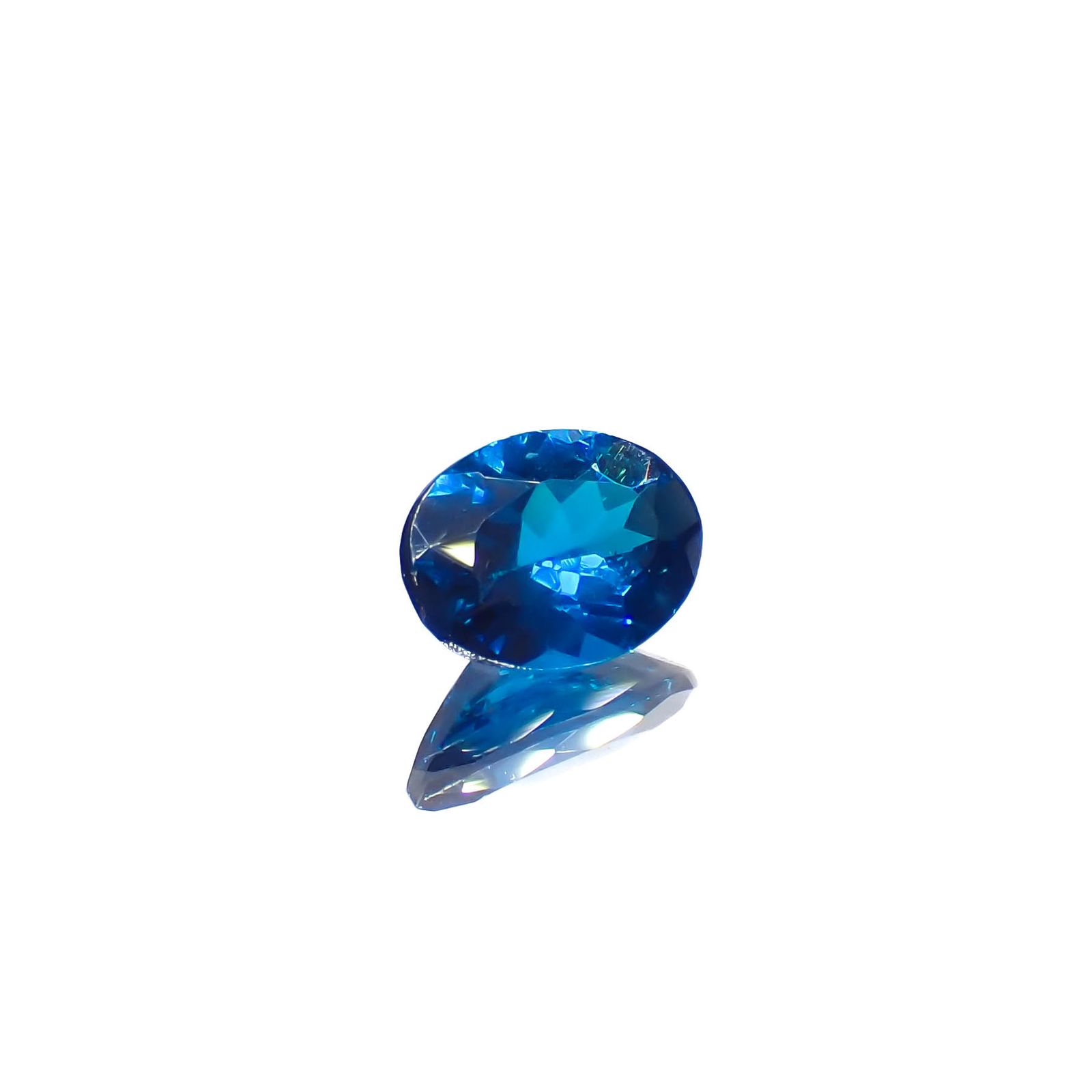 ディープブルーアパタイト  マダガスカル産 0.64ct[230421661]6.7x4.9mm前後