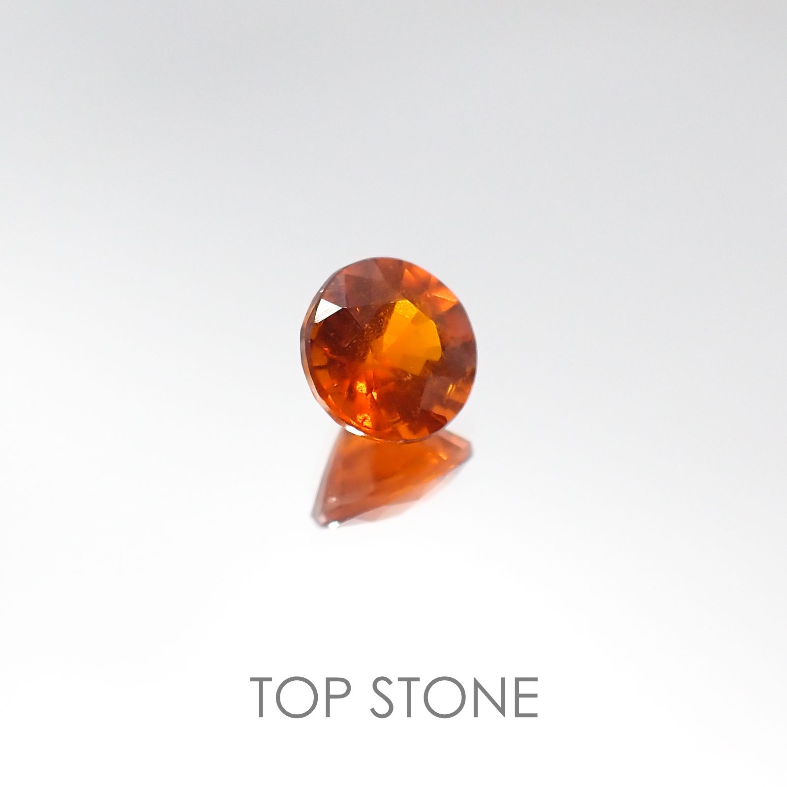 オレンジカイヤナイト タンザニア産 ルース 0.97ct[20105990]6×5.9mm前後