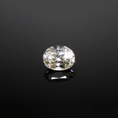 リューコガーネット(宝石名ホワイト グロッシュラー・ガーネット)ビルマ産 0.42ct 識別済[220616324]4.8x3.7mm前後