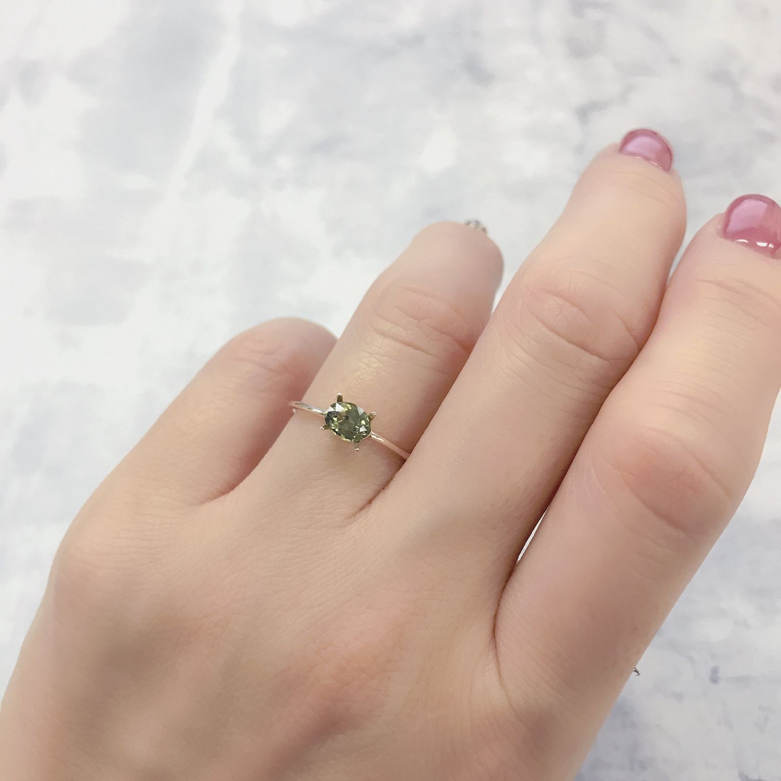 ダイオプサイド(宝石名ダイオプサイド) ロシア産 0.55ct 識別済[20106913]5.5×4.3mm前後