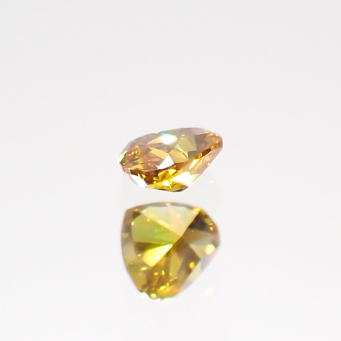 オレンジダイヤモンド SI-1 / FANCY DEEP YELLOW ORANGE(宝石名ダイアモンド) 0.133ct ソ付(CGL)[220115149]3.06x3.36mm前後
