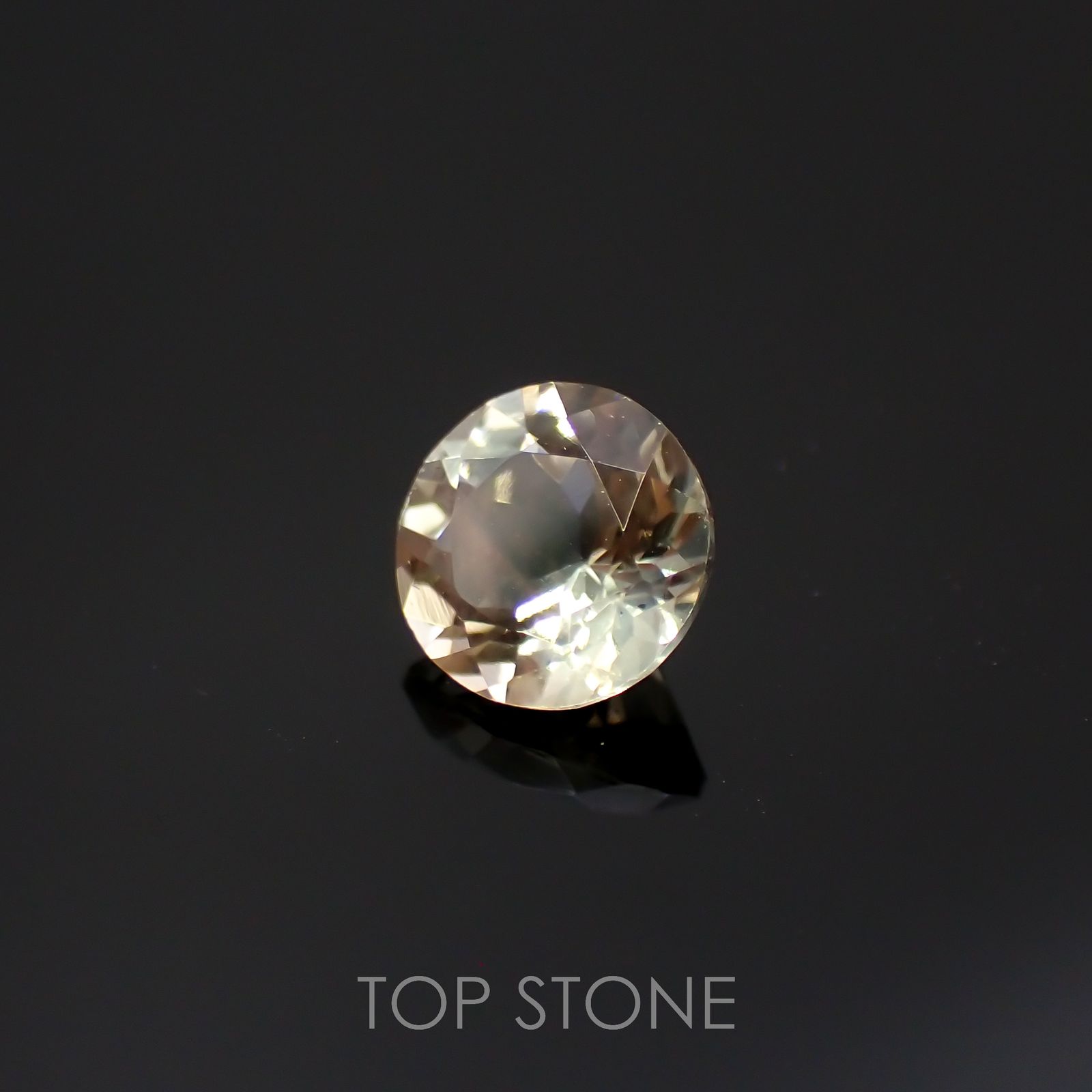 バイカラーオレゴンサンストーン(宝石名ラブラドライト)アメリカ・オレゴン州産 0.78ct 識別済[220616438]6.1x6.1mm前後