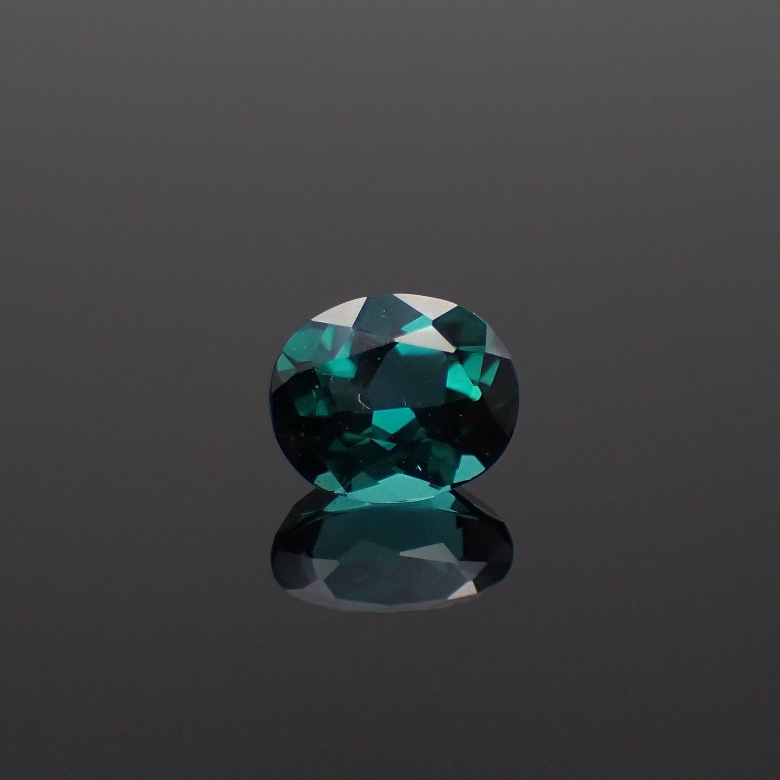 ブルーグリーントルマリン ブラジル産 0.73ct[230923530]6.1x5.1mm前後