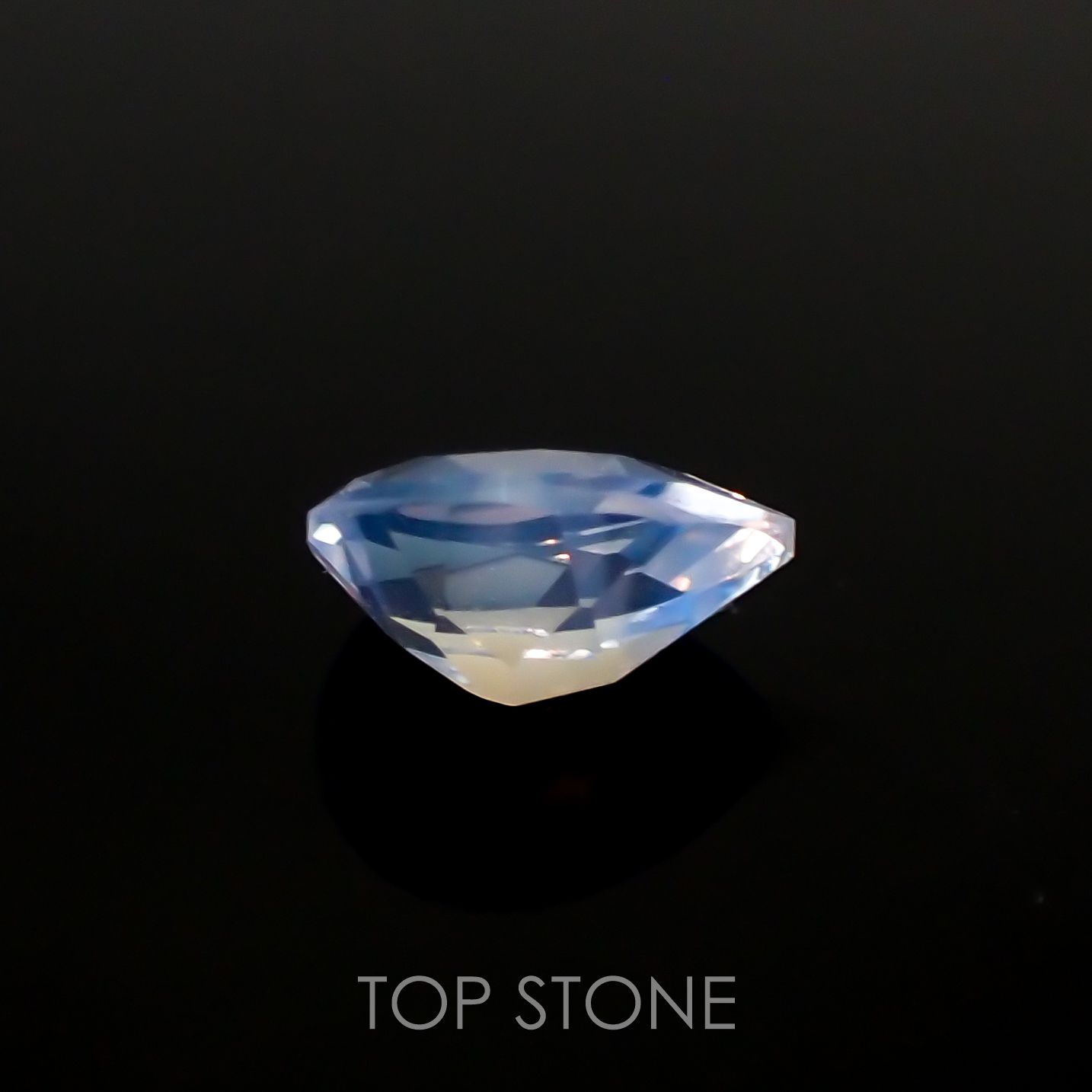 ムーンストーン(宝石名ムーンストーン) インド/スリランカ産 0.61ct 識別済[210912749]6.9×5mm前後