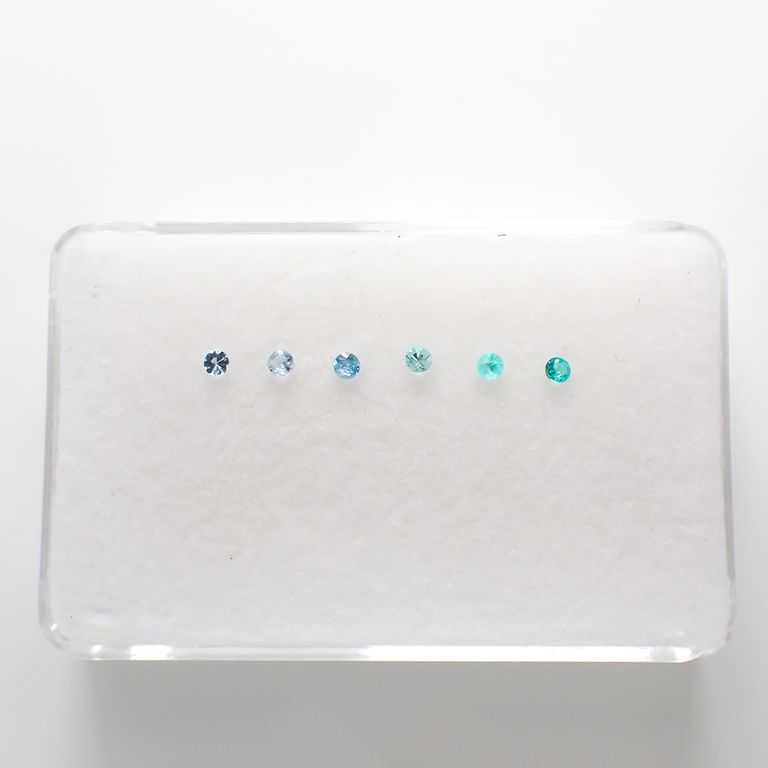 パライバトルマリン カラーグラデーション6pcsセット(宝石名トルマリン)ブラジル産 0.19ct(6pcs合計) 識別済[230220338]2x2mm前後
