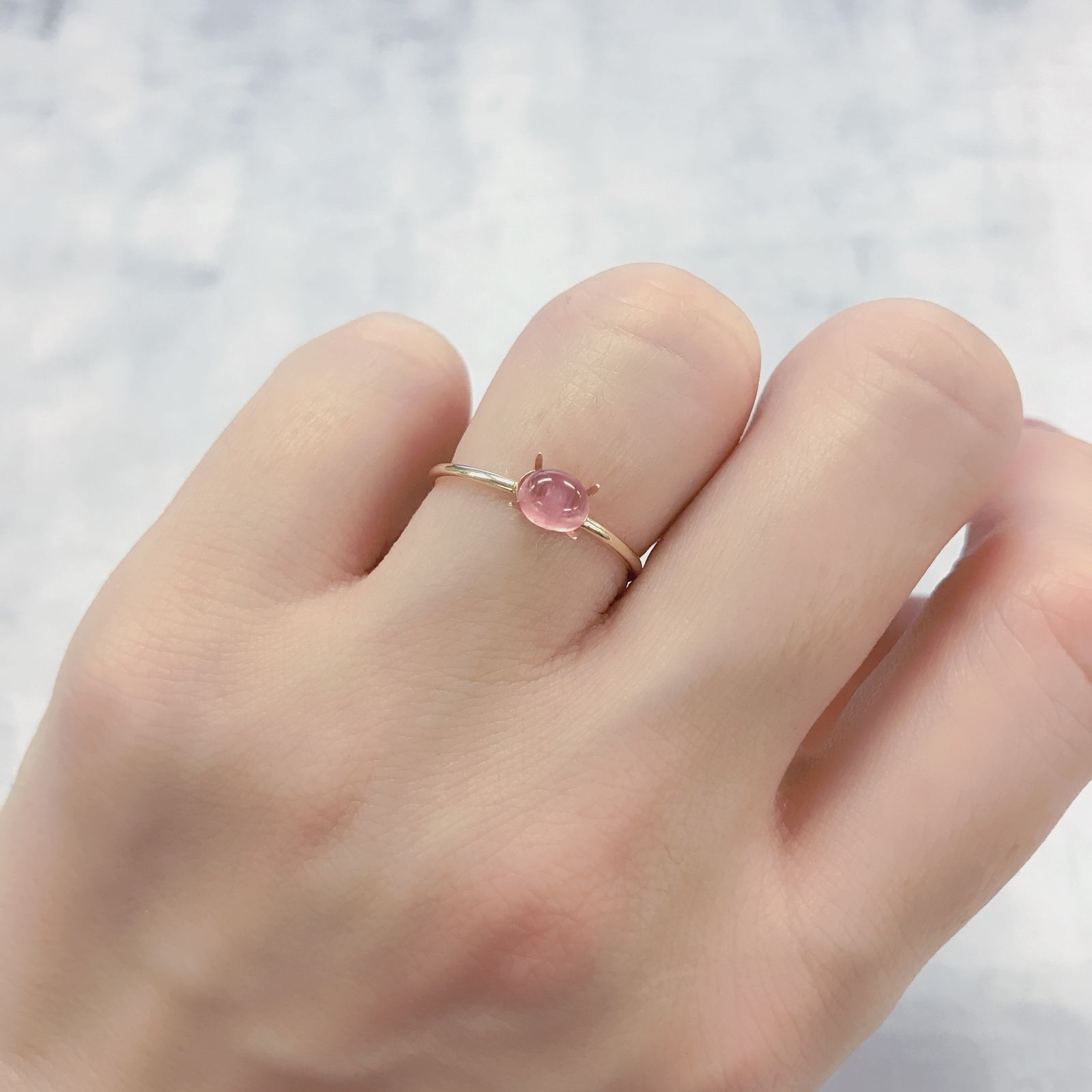 ペツォッタイトキャッツアイ(ラズベリル)(宝石名ペツォッタイト・キャッツアイ)マダガスカル産 0.600ct ソ付(彩珠)[220114356]4.9x4.1mm前後