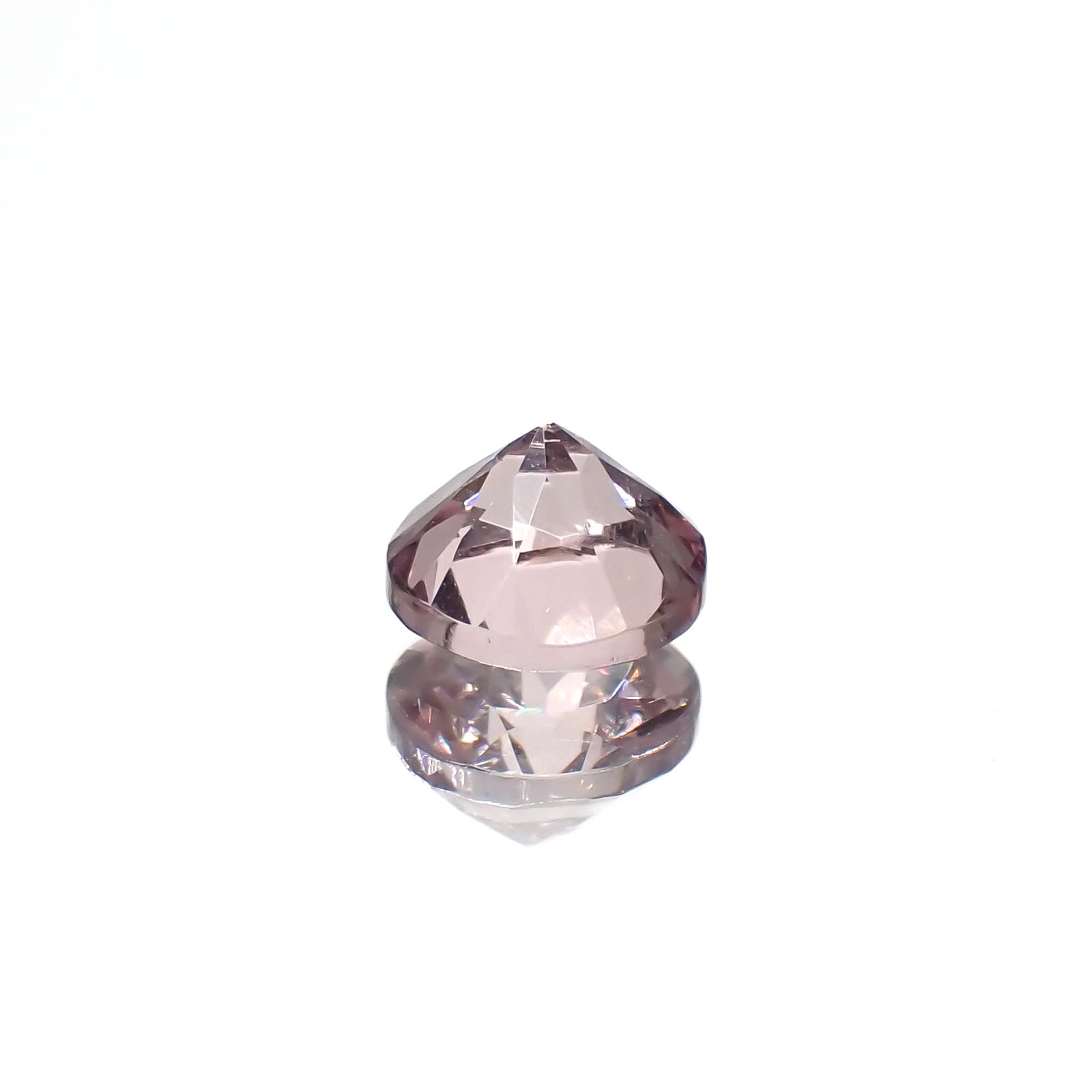 ドラゴンガーネット タンザニア産 0.69ct[231224542]5.1x5.1mm前後
