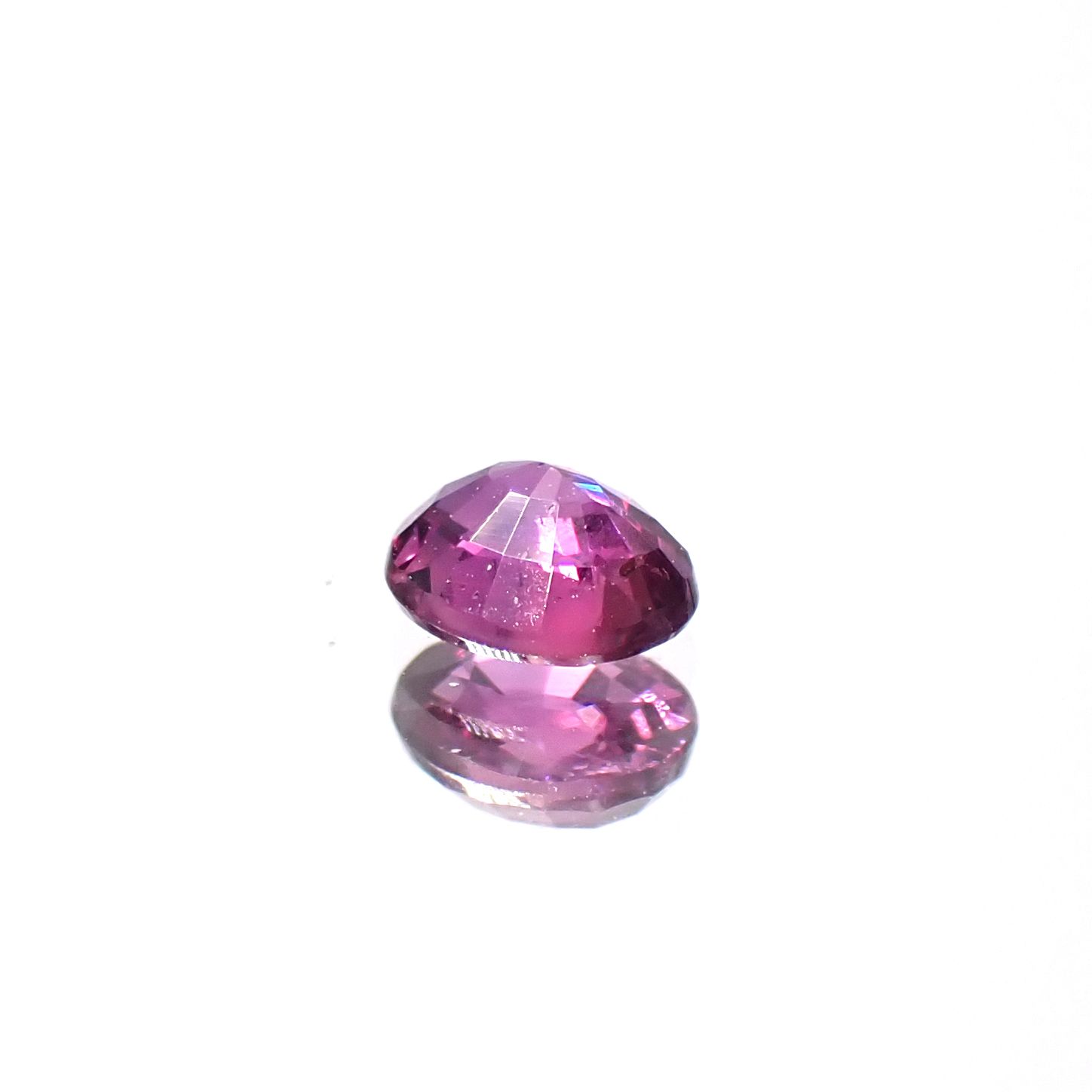 ウィンザーサファイア タンザニア・ウィンザー産 0.25ct [250730828]4x3.3mm前後