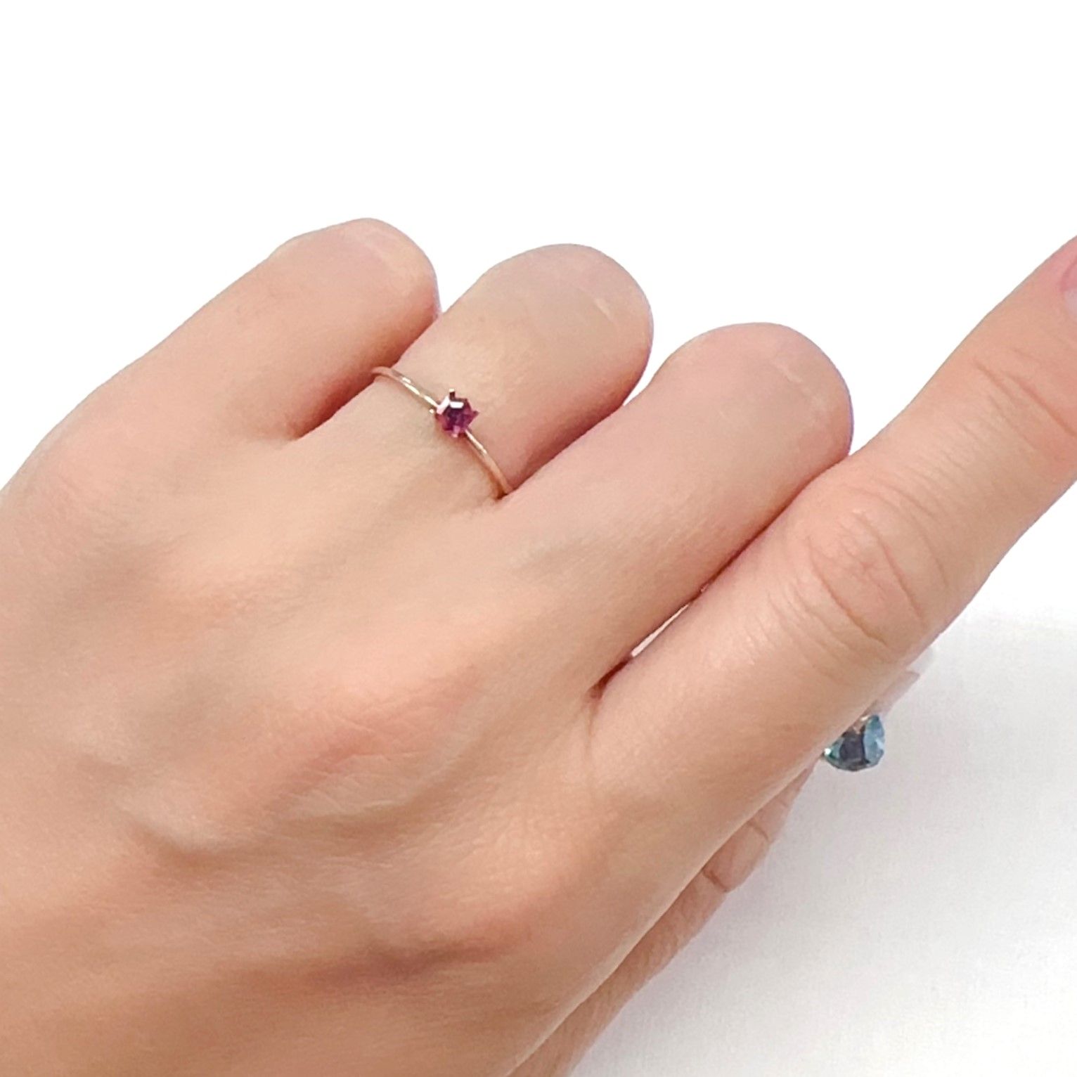 ◇ヘキサゴンカット◇ルビー 非加熱 モザンビーク産 0.12ct[240427103]3x3mm前後