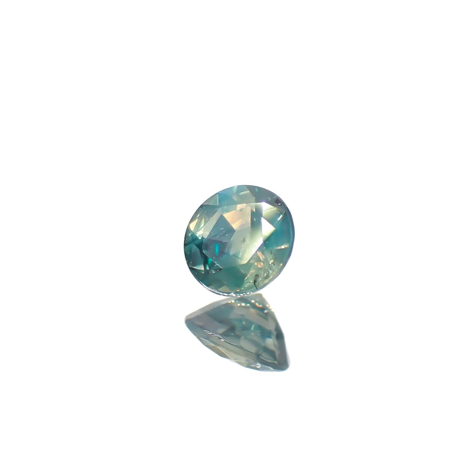 シルキーアレキサンドライト ブラジル・ミナスジェライス州ヘマチタ鉱山産 0.11ct[240627965]2.9x2.9mm前後