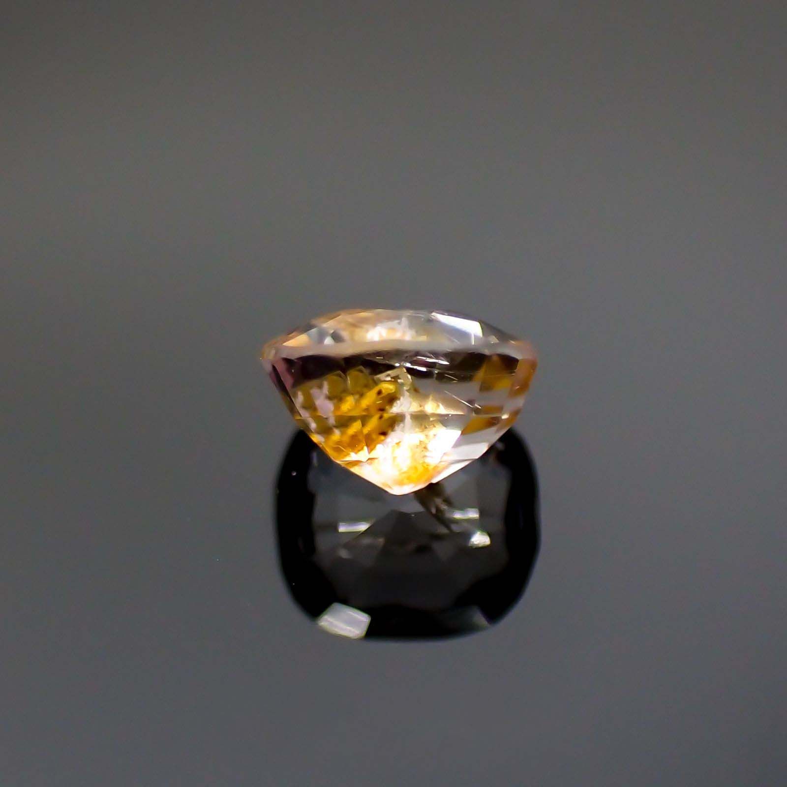 ポードレッタイト(宝石名ポードレッタイト)ビルマ産 0.365ct ソ付(彩珠)[230722812]4.7x4.5mm前後