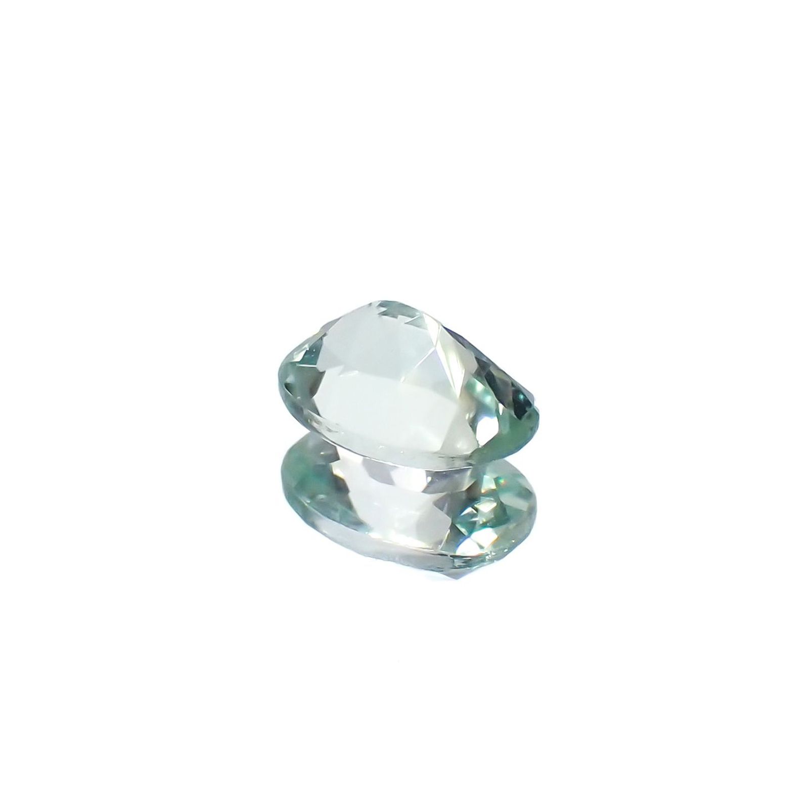 モンテブラサイト(宝石名モンテブラサイト)マダガスカル産 識別済 0.79ct / 7x5mm前後 [240125399]