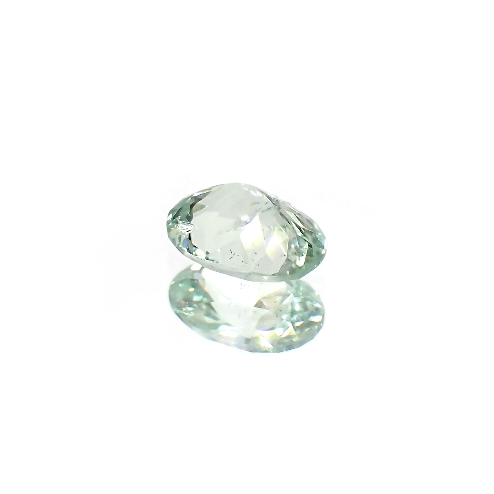 バナジウムコーネルピン(宝石名コーネルピン)タンザニア・タンガ州産 識別済 0.80ct / 6.8x5.1mm前後 [220115632]