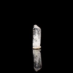 ダンビュライト原石 メキシコ産 9.96ct / 21.6x6.9mm前後 [260532171]
