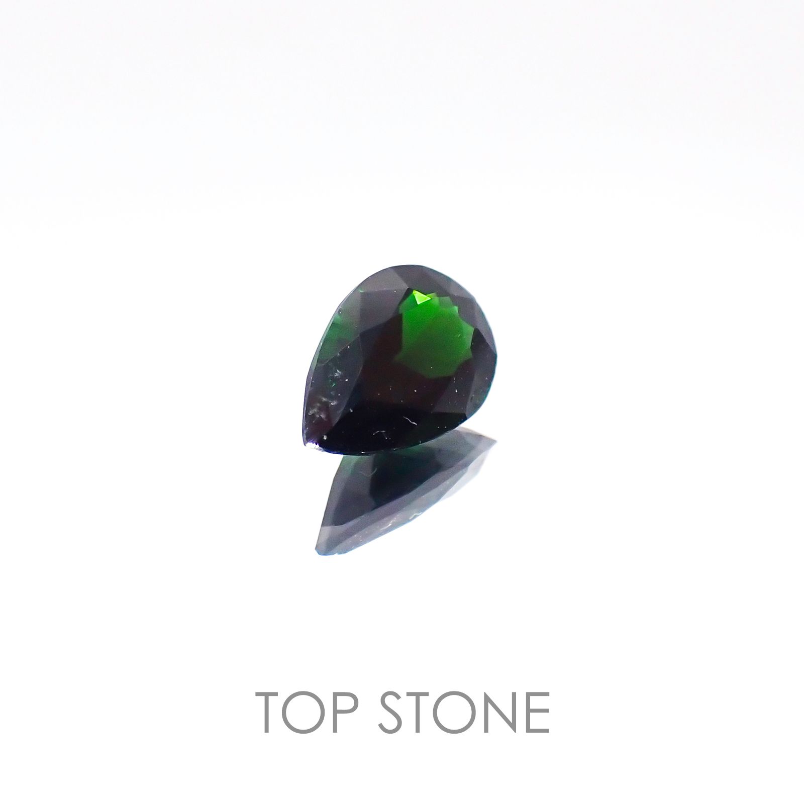 クロムトルマリン タンザニア産 ルース 0.61ct[20096206]7.3×5mm前後