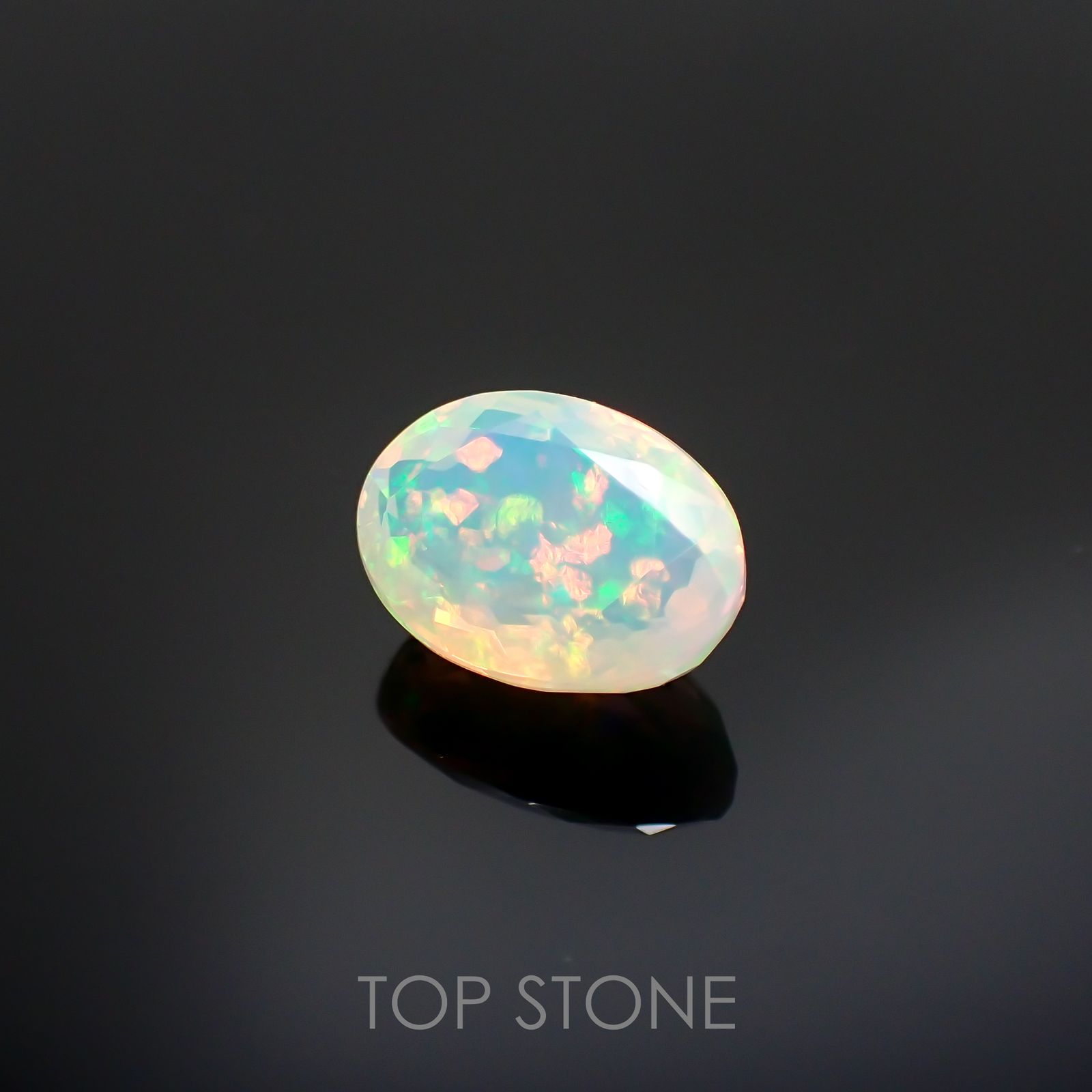 エチオピアオパール(宝石名オパール)エチオピア産 2.85ct 識別済[220114784]11.8x8.6mm前後