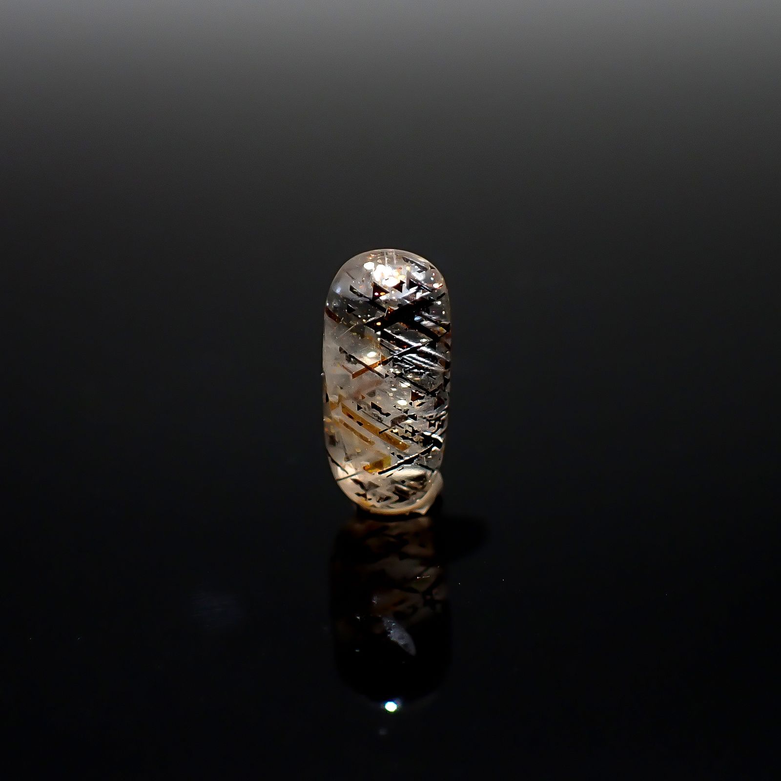 レインボーラティスサンストーン オーストラリア産 2.37ct / 12.7x6.1mm前後 [260632527]