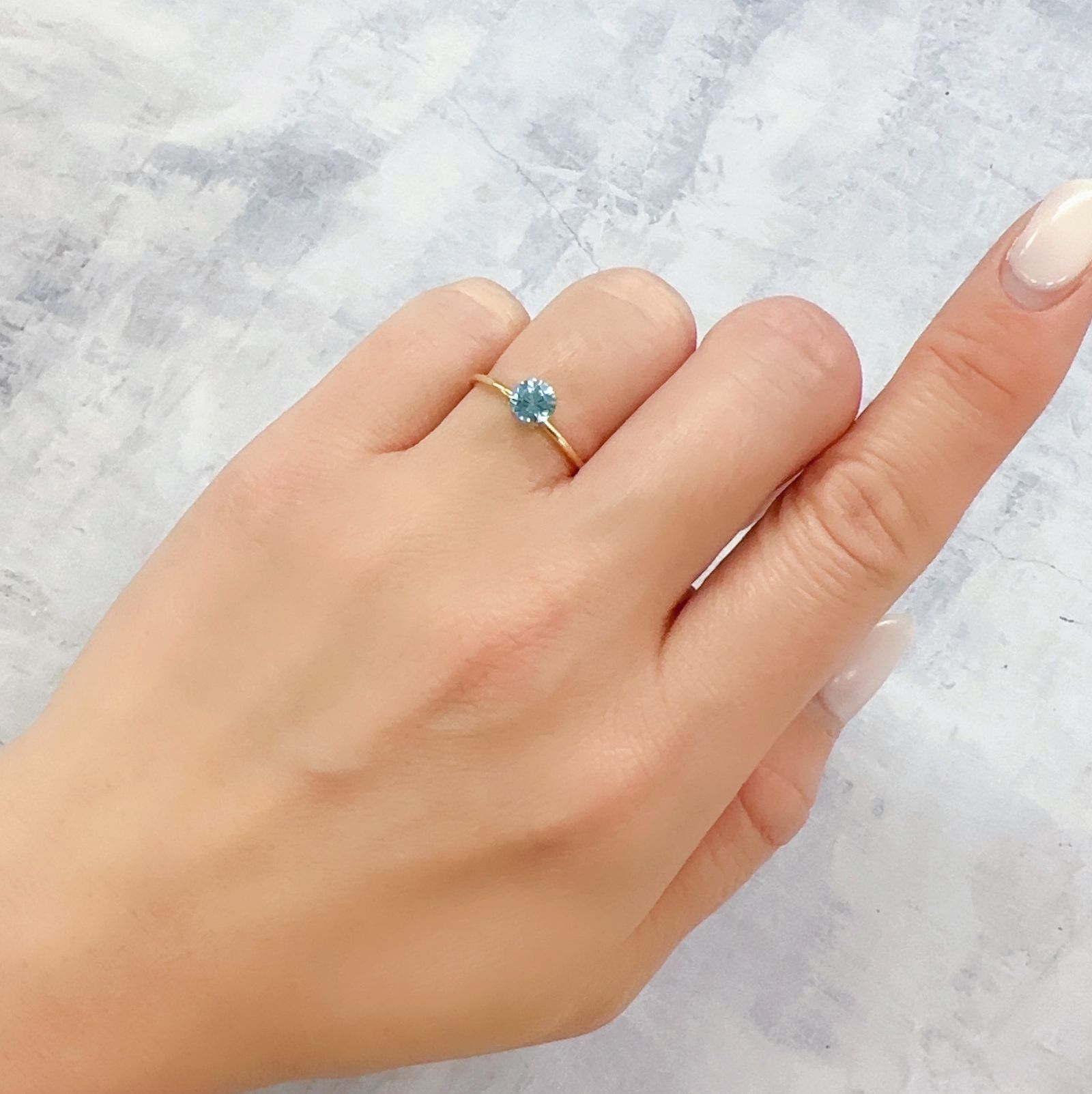 ブルージルコン カンボジア産 0.86ct[230220514]5x5mm前後
