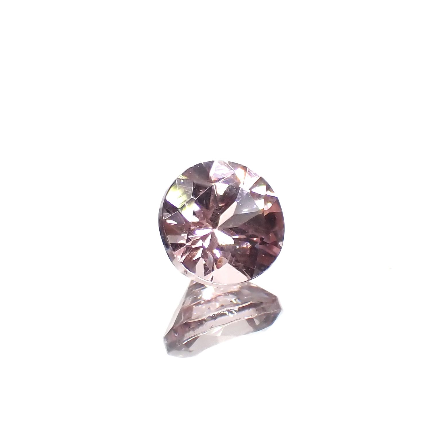 ドラゴンガーネット タンザニア産 0.69ct[231224542]5.1x5.1mm前後