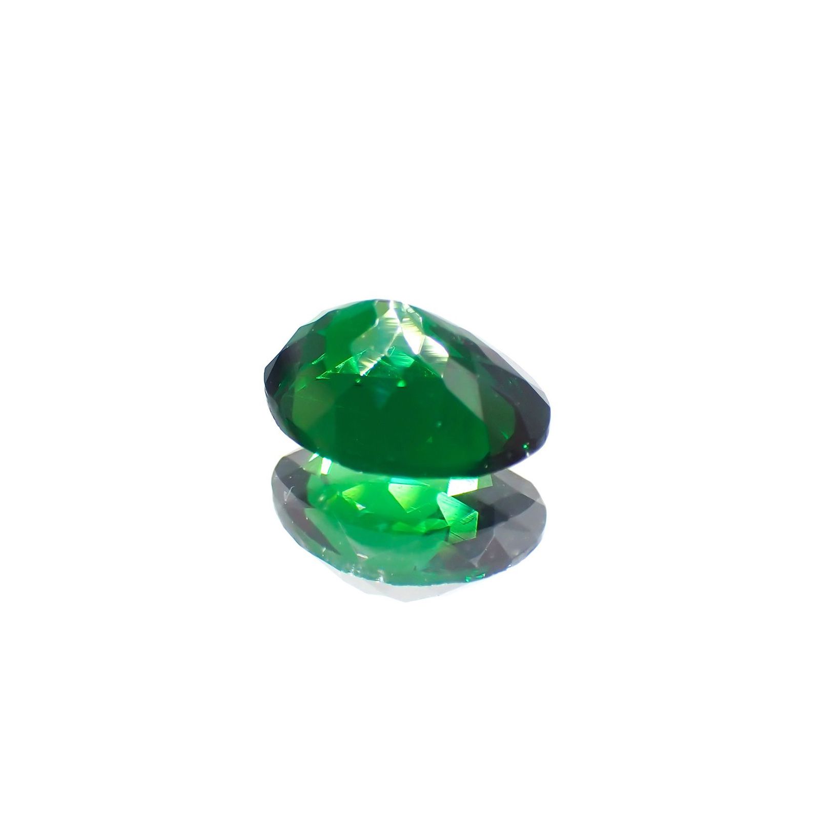 ツァボライト(宝石名グリーン グロッシュラー・ガーネット) タンザニア産 ソ付(彩珠) 1.524ct / 8.1x6.2mm前後 [210310348]