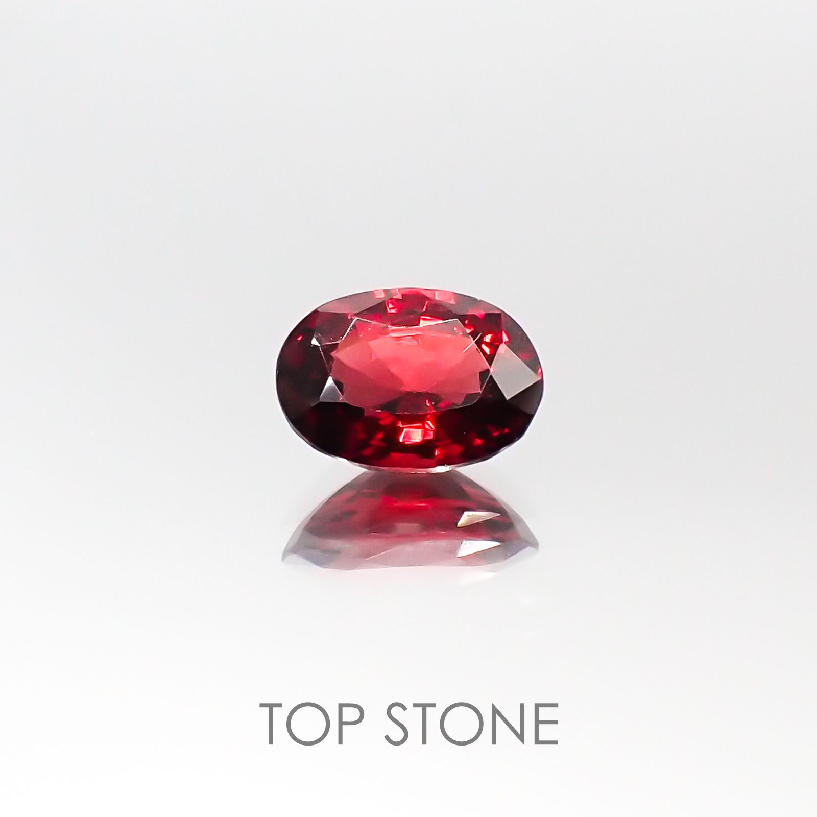 レッドスピネル タンザニア産 ルース 0.93ct[20085150]7×5.1mm前後