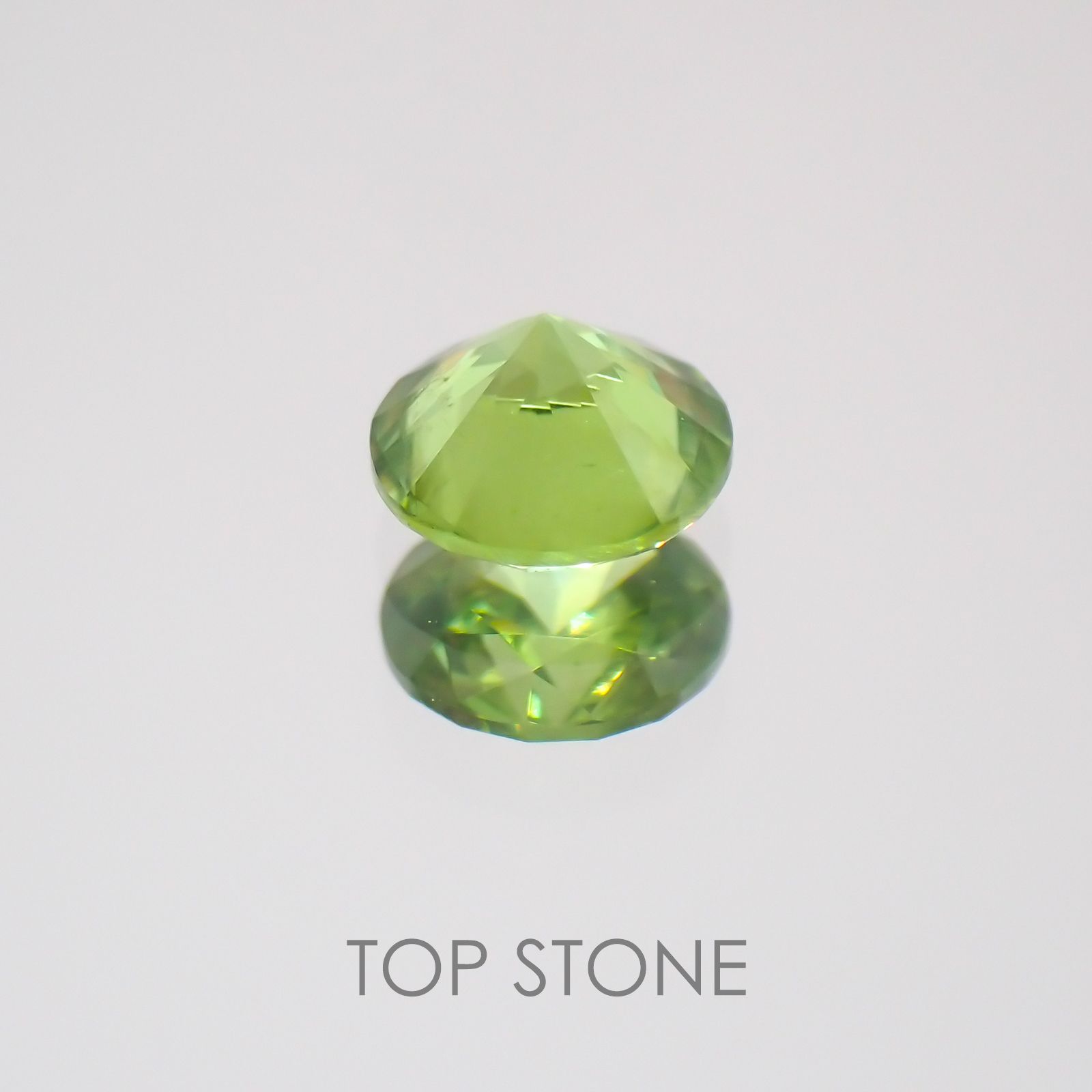 デマントイドガーネット(宝石名デマントイド・ガーネット) ロシア産 0.28ct 識別済[20063046]3.8×3.8mm前後