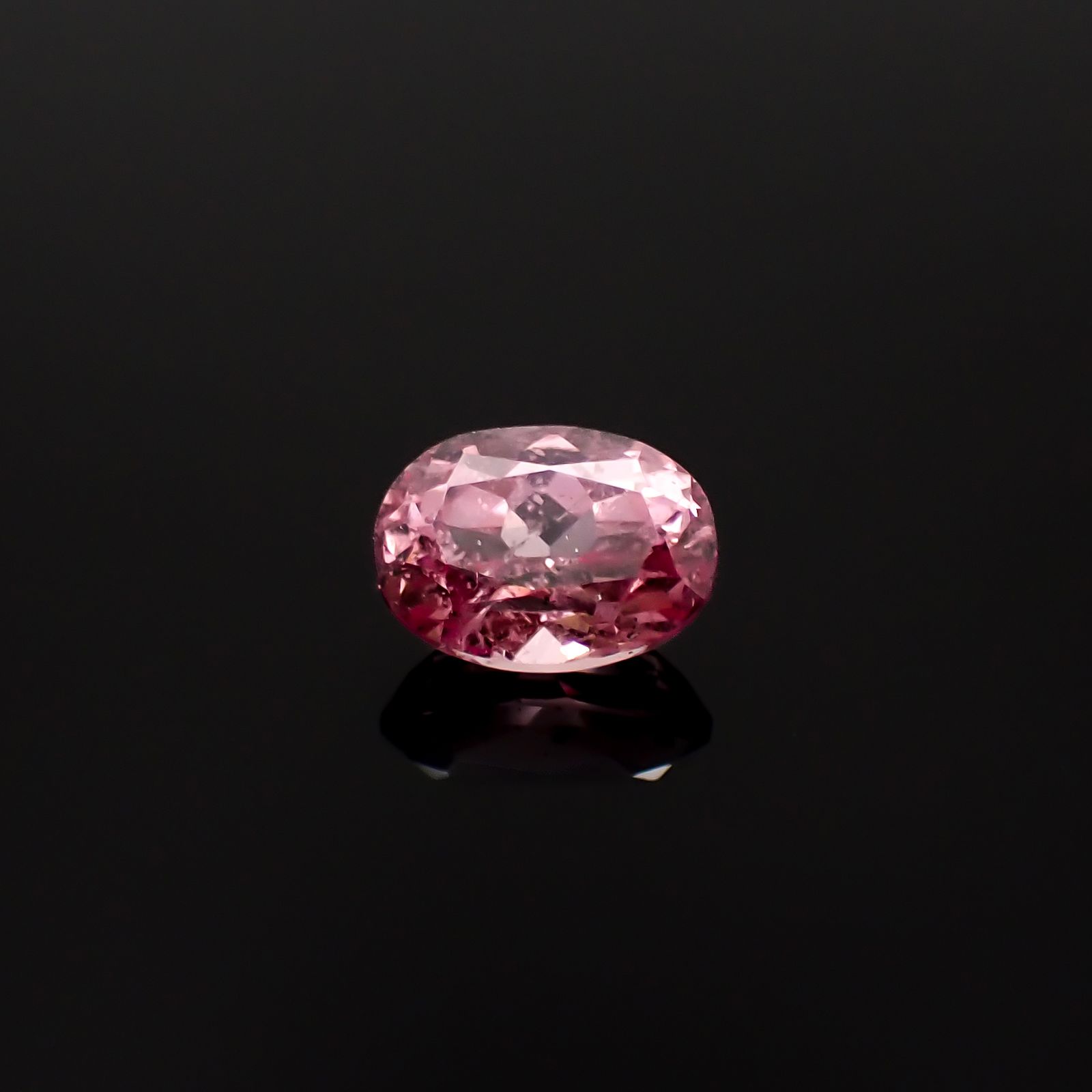 カラーシフト マラヤガーネット(宝石名ガーネット) タンザニア産 1.39ct 識別済[210711882]7.3×5.3mm前後