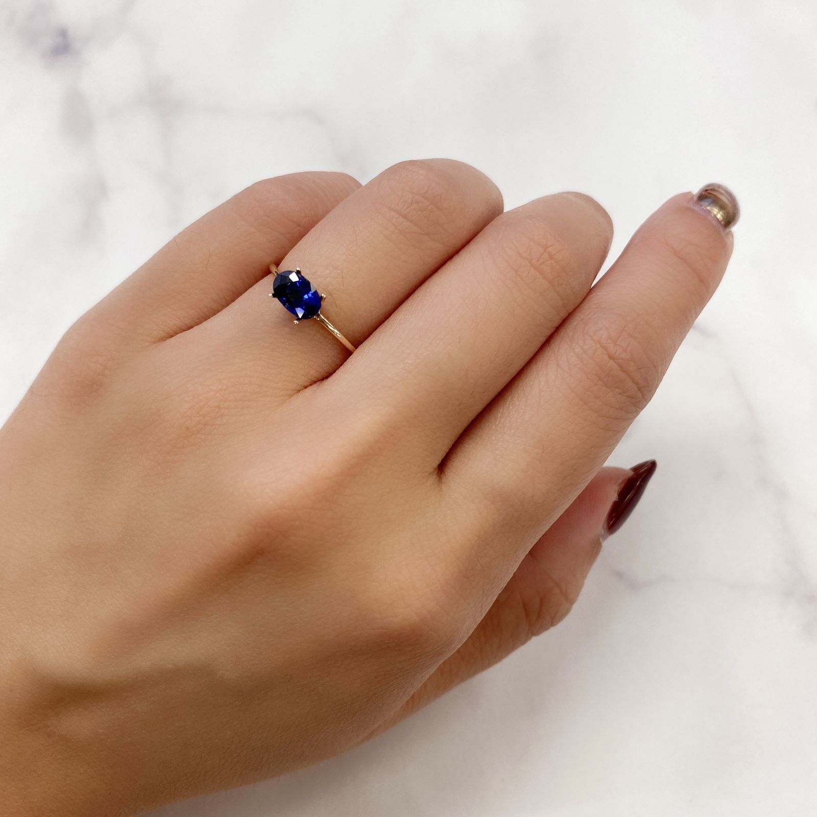 サファイア(宝石名サファイア)スリランカ産 0.97ct 識別済[220717114]6.9x4.5mm前後