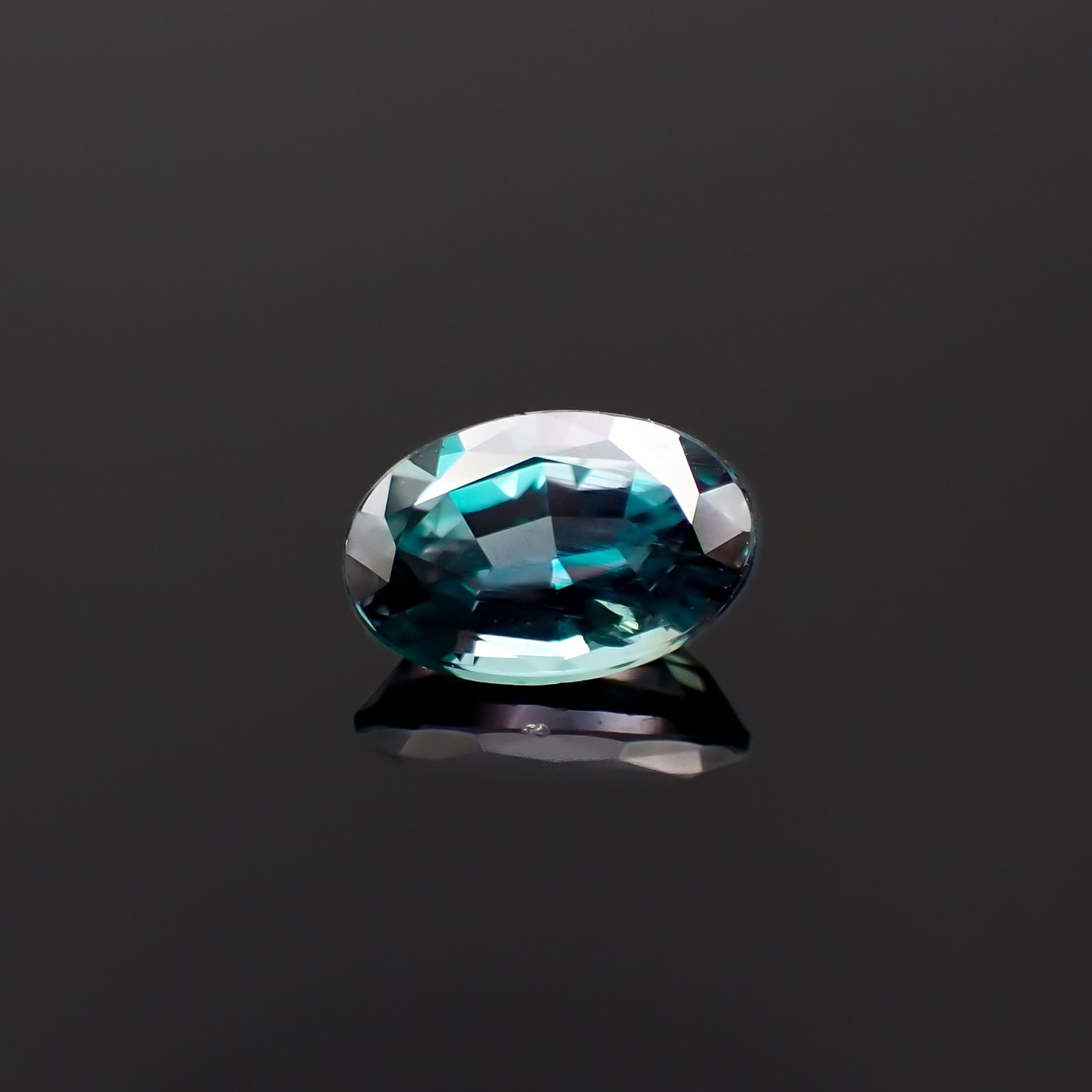 アレキサンドライト ブラジル産 0.62ct[230622395]6.4x4.2mm前後