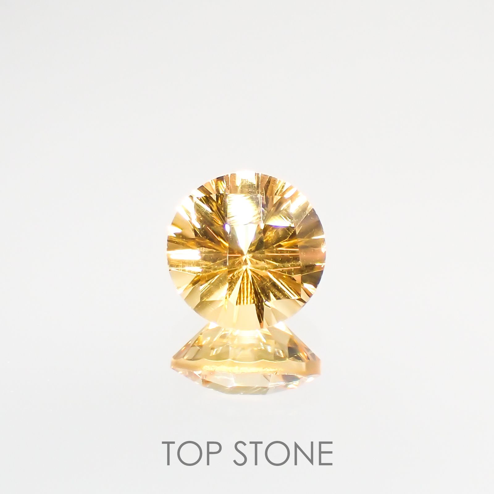 ◇チェッカーコンケーブカット◇シトリン(宝石名シトリン) ブラジル産 1.16ct 識別済[210913023]7×7mm前後