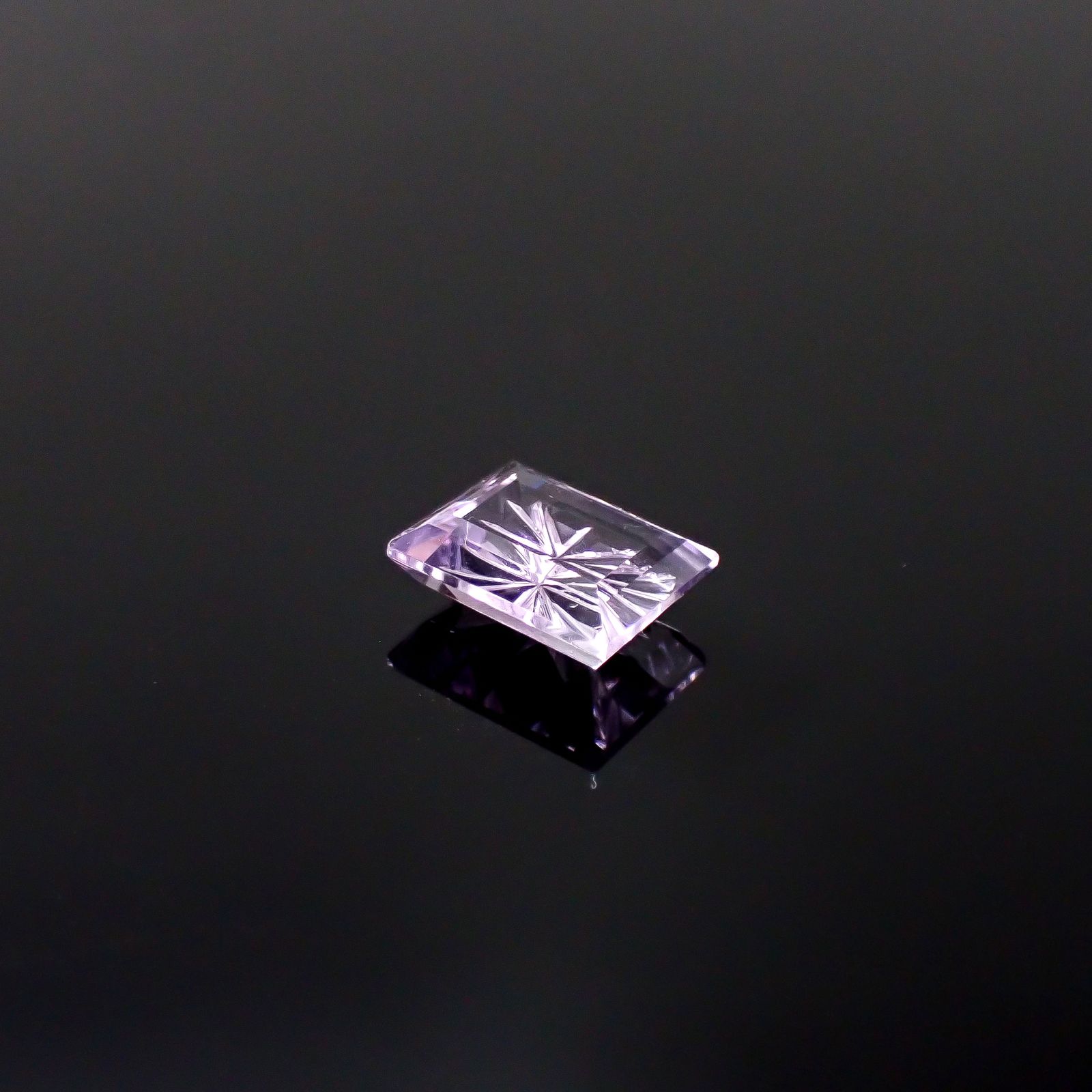 甲州貴石切子 アメジスト ◇甲州貴石切子Plus Three◇アワーグラスアメジスト モロッコ産 2.98ct