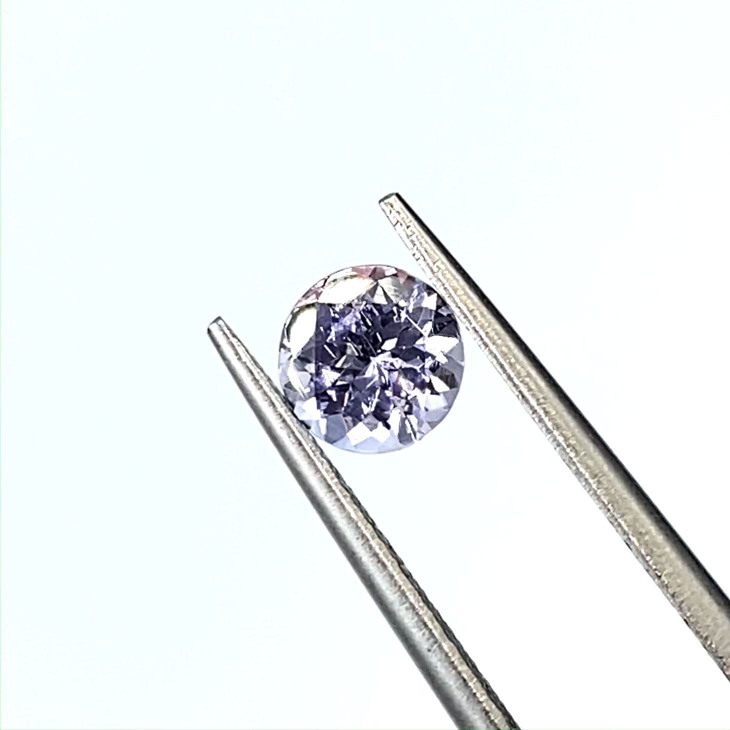 ラベンダーゾイサイト(宝石名ゾイサイト)タンザニア産 0.64ct