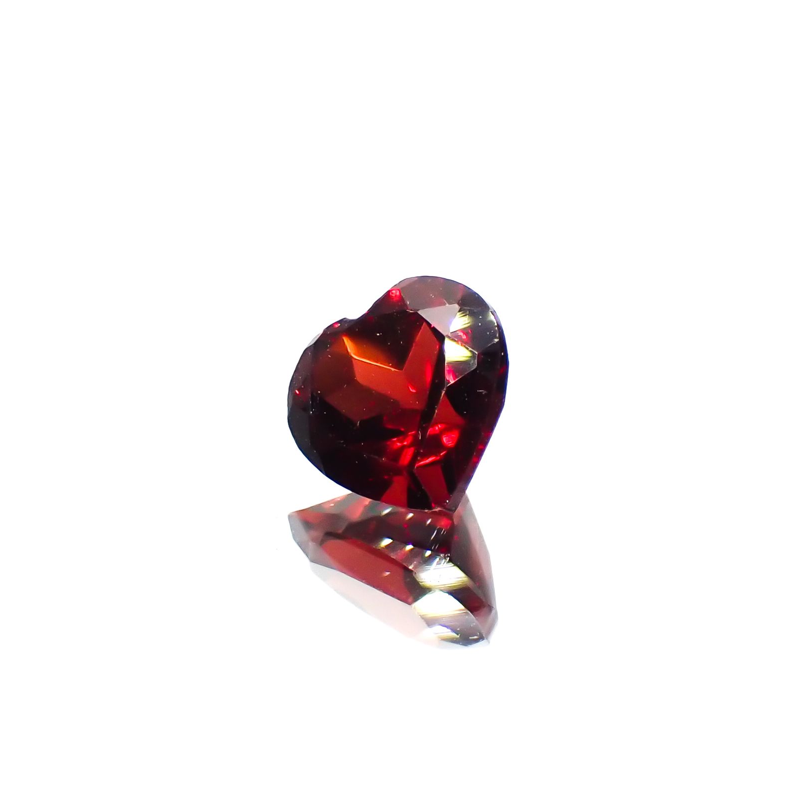 パイラルスパイトガーネット モザンビーク産 0.97ct[230421779]5.8x6mm前後