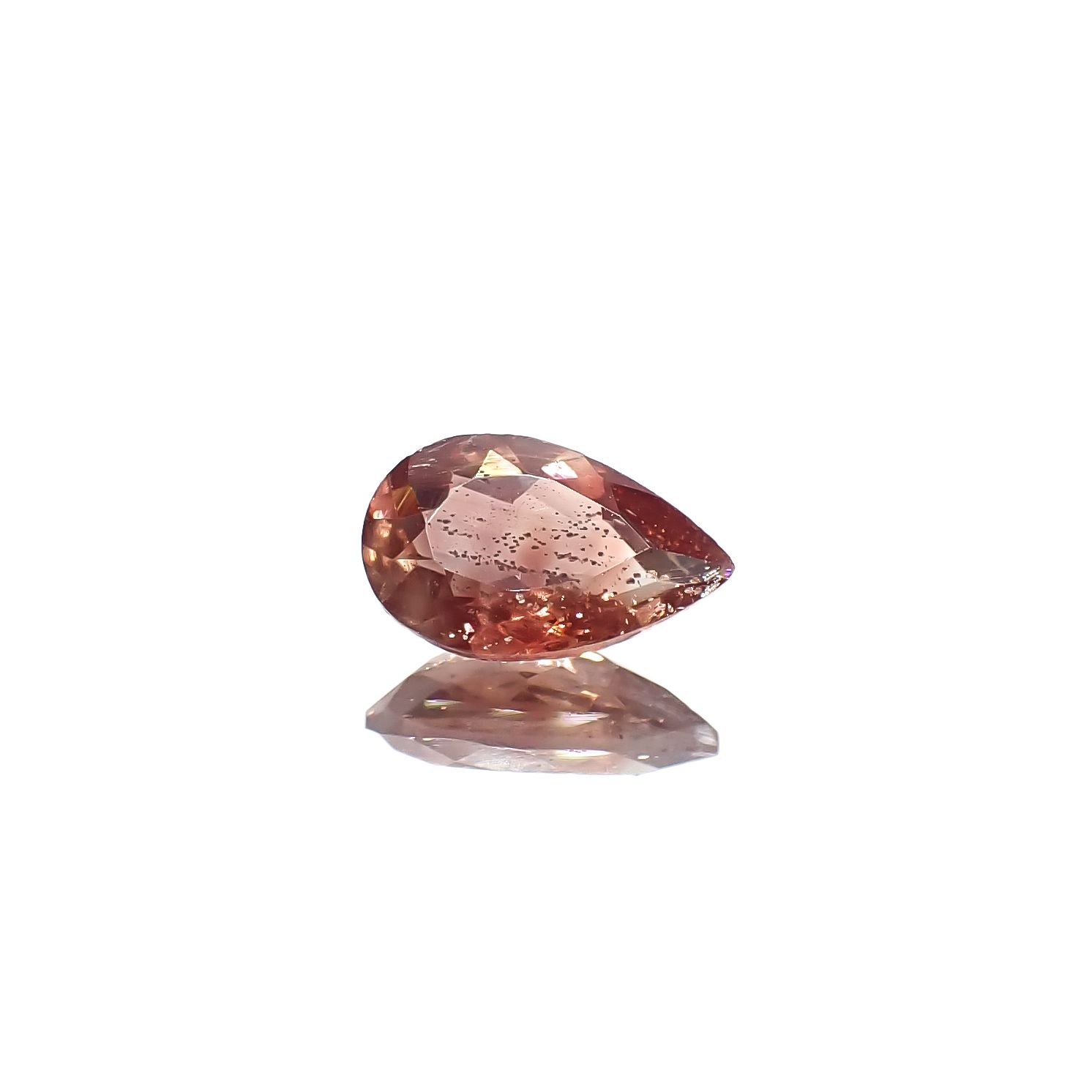 オレゴンサンストーン アメリカ・オレゴン州産 0.68ct[240627876]7.9x5mm前後