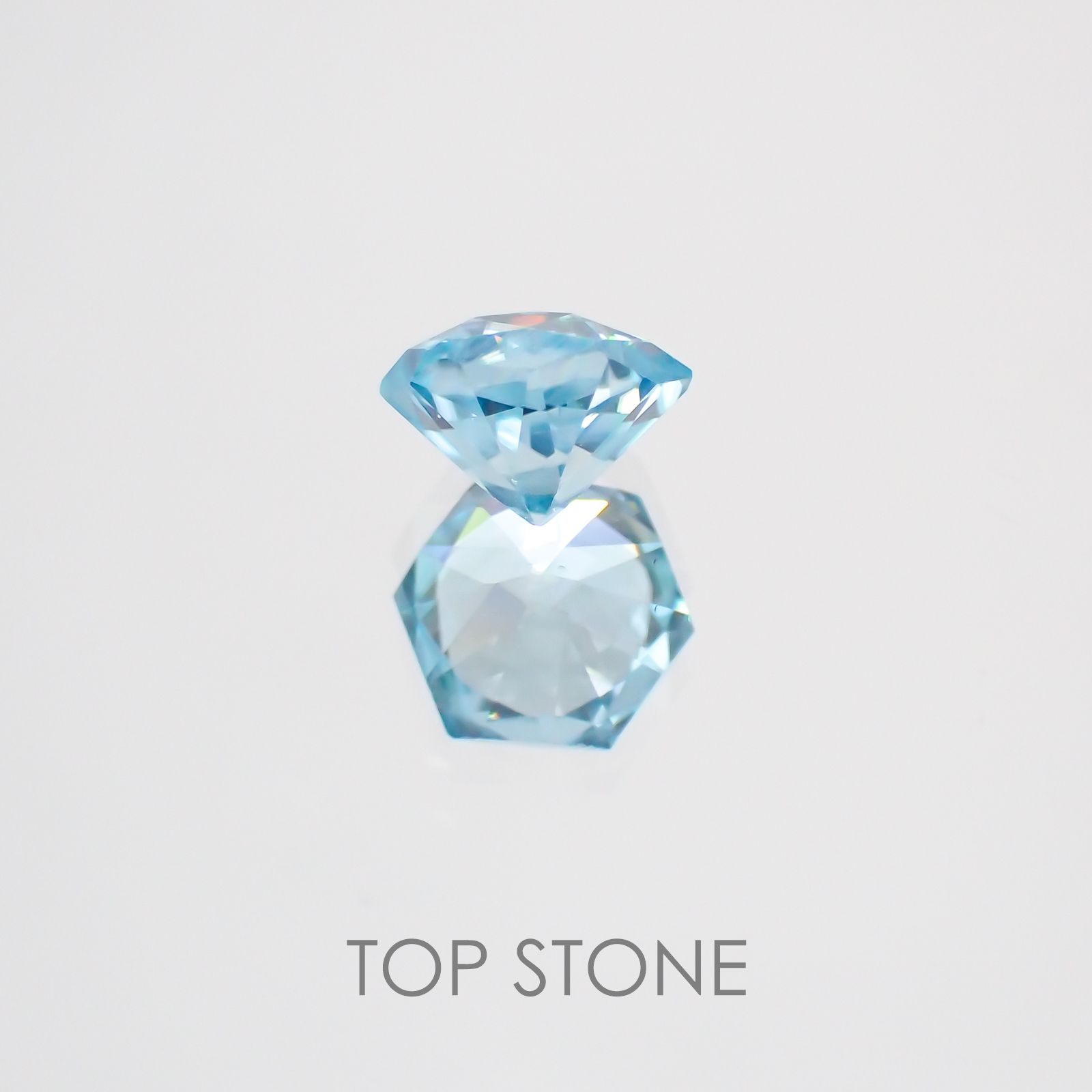 ◇ヘキサゴンカット◇ブルージルコン(宝石名ジルコン) カンボジア産 0.88ct 識別済[210410476]5×5mm前後