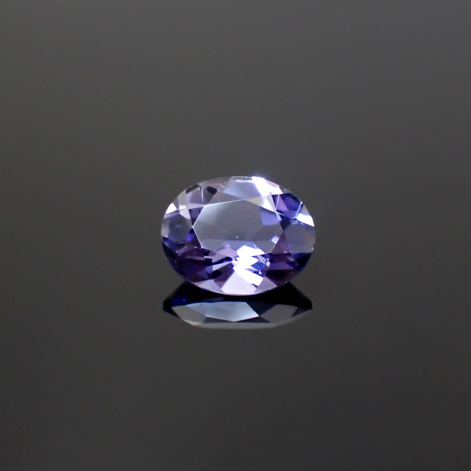 アイオライト タンザニア産 2.06ct [250229833]10.1x8mm前後