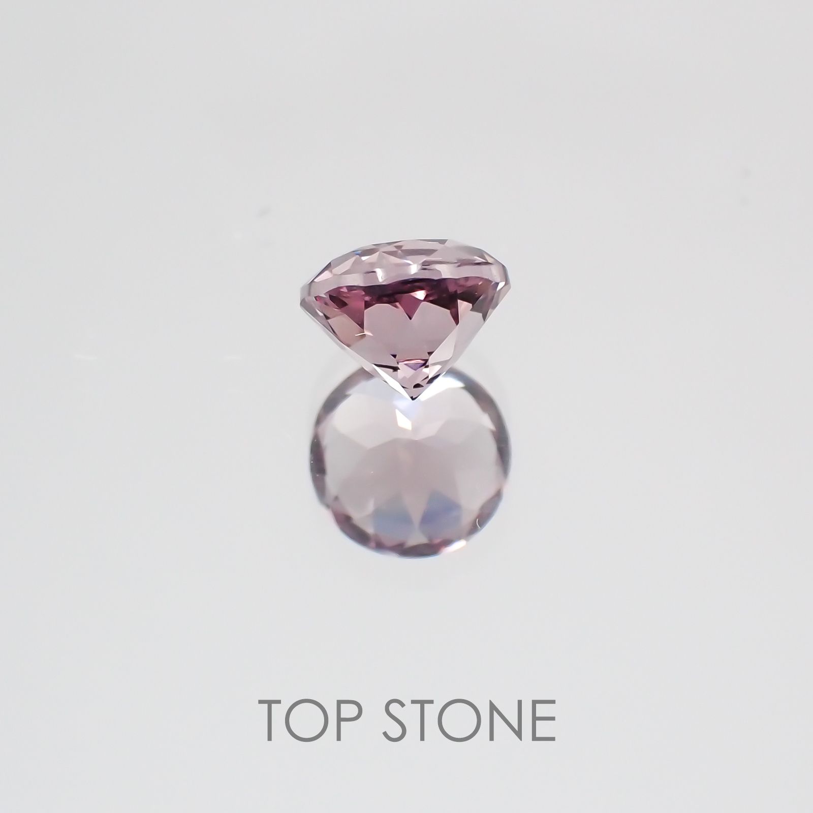 ウンバライトガーネット タンザニア産 ルース 0.71ct[20128575]5.1×5.1mm前後