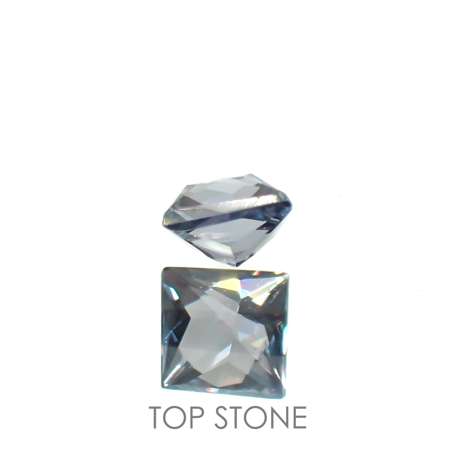 ◇プリンセスカット◇カラーチェンジガーネット アレキタイプ(宝石名ガーネット)マダガスカル・ベキリー産 0.10ct 識別済[221219410]2.5x2.5mm前後