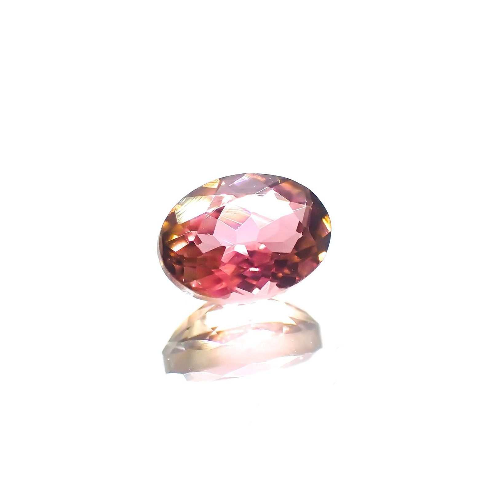 ピンクトルマリン(宝石名ピンク・トルマリン) ブラジル/アフリカ産 0.95ct 識別済[251013558]7×5.1mm前後