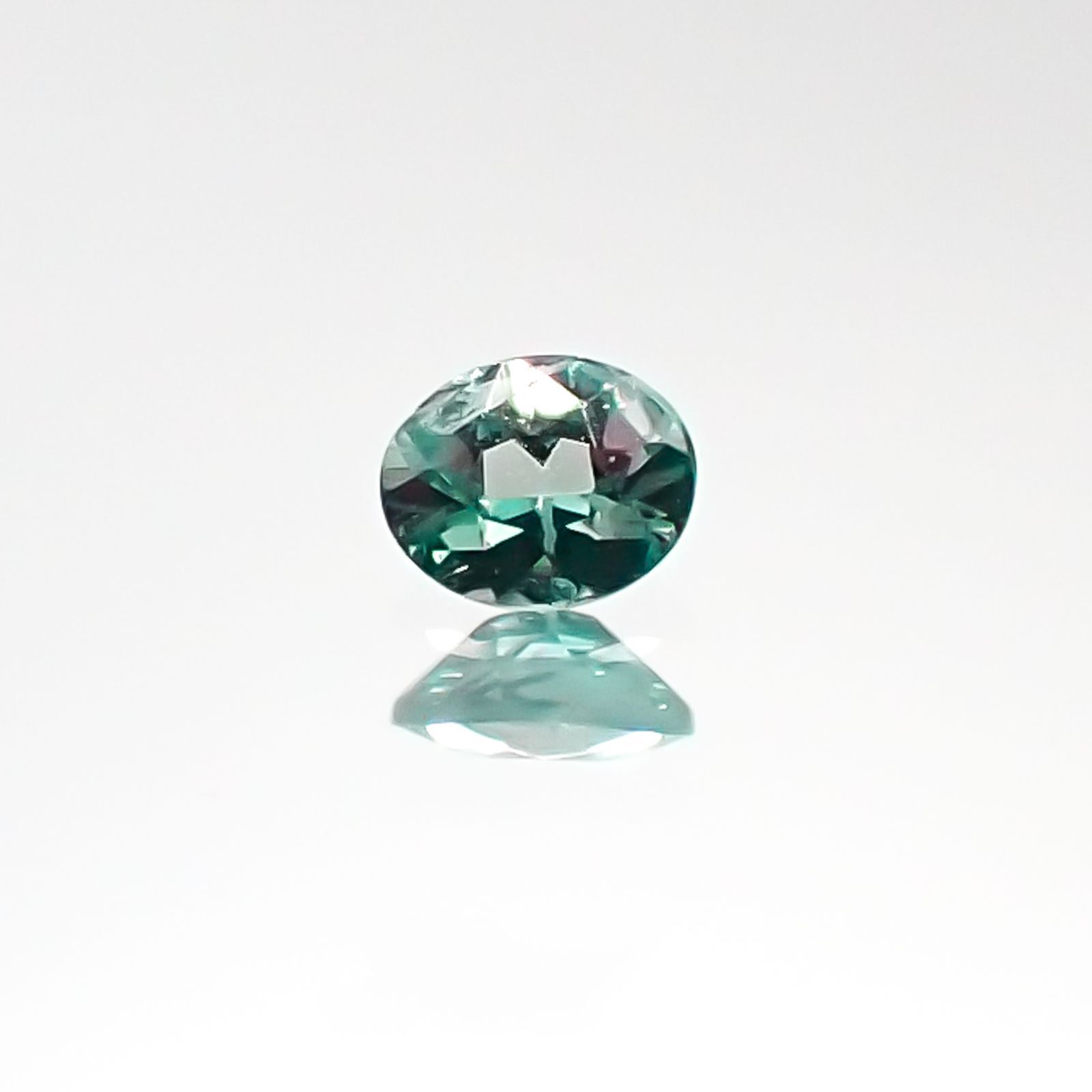 アレキサンドライト ブラジル産 ルース 0.06ct[20095554]2.7×2.2mm前後