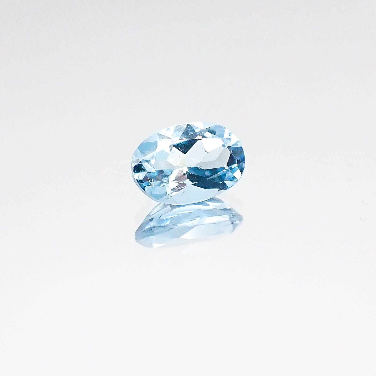 アクアマリン サンタマリアカラー(宝石名アクアマリン)モザンビーク産 0.45ct 識別済[230622262]6.1x4.2mm前後