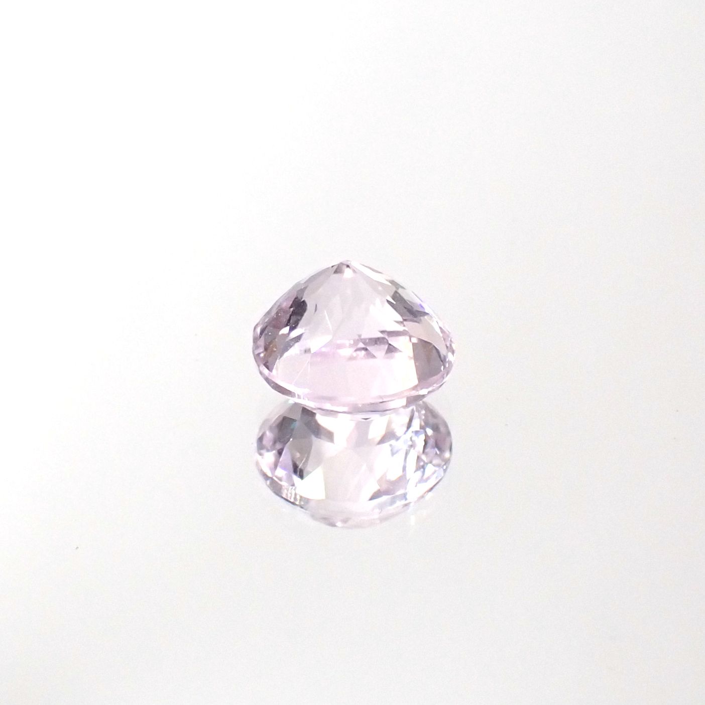 クンツァイト アフガニスタン産 1.15ct[231224775]6.2x6.2mm前後