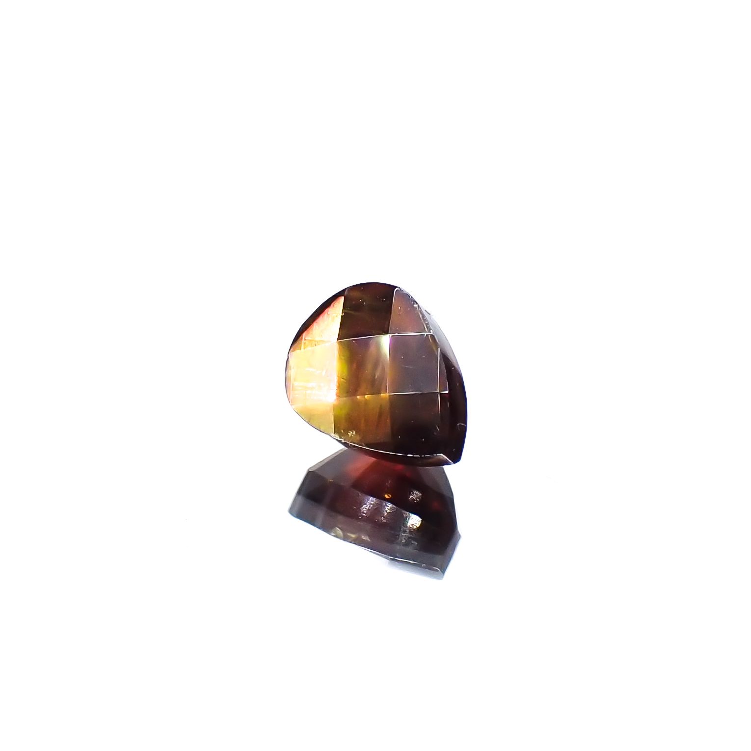 ◇チェッカーカット◇レインボーガーネット 日本・奈良県産 1.43ct[240125546]6.8x5.2mm前後