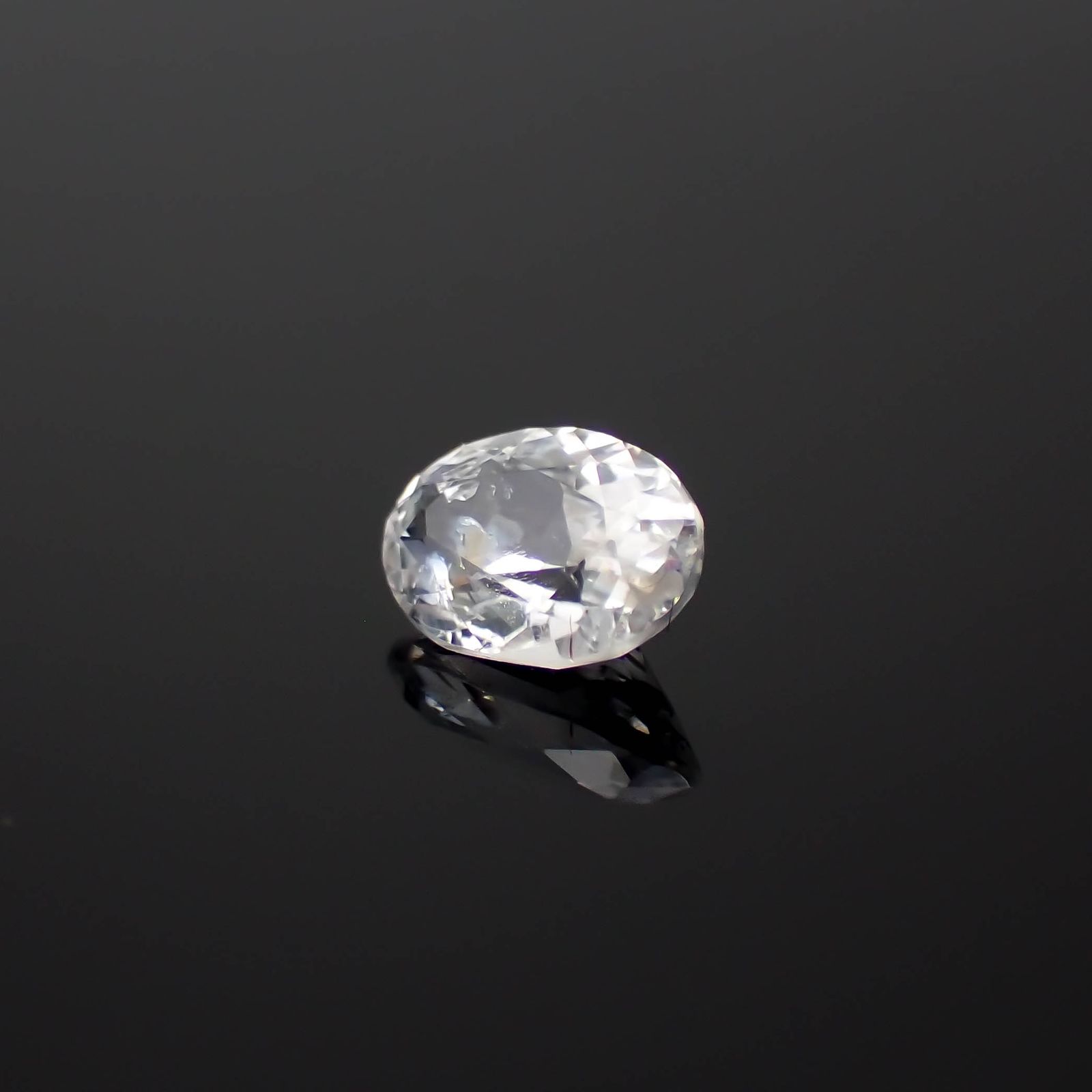ユークレース(宝石名ユークレース)マダガスカル産 0.48ct 識別済[230722860]6.1x4.3mm前後