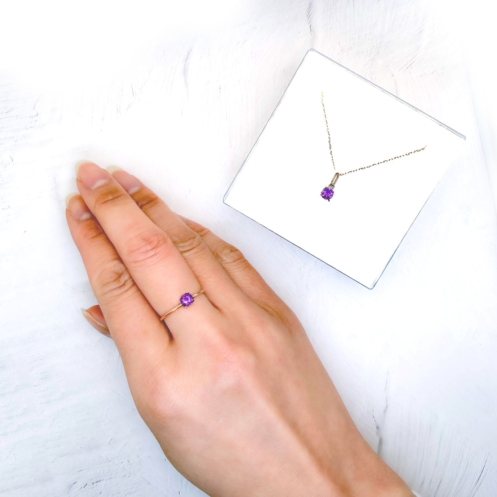 ◇オクタゴンカット・ペアセット◇アメジスト(宝石名アメシスト)ブラジル産 識別済 0.55ct(2pcs合計) / 4.1x4.1mm前後 [260131646]