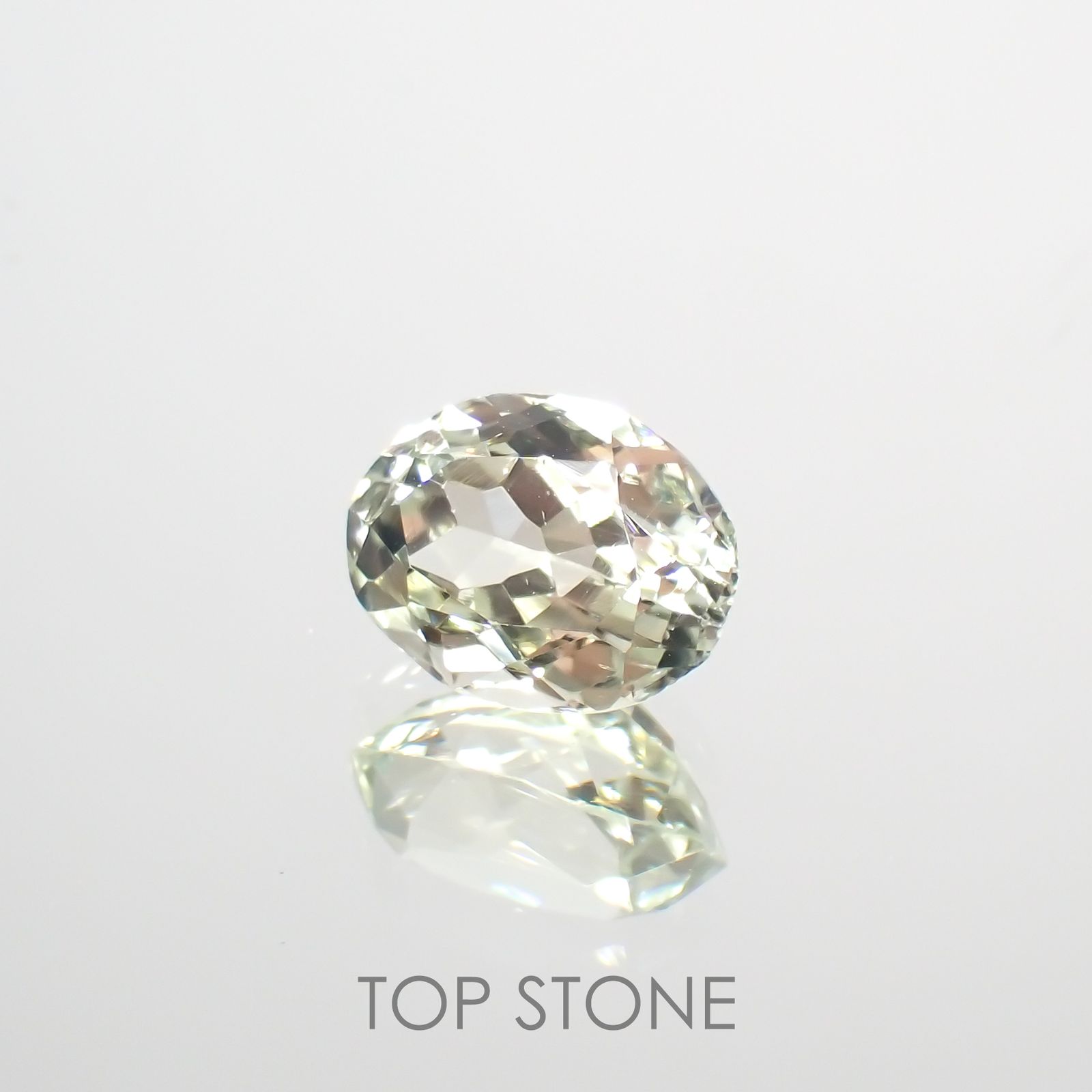 シリマナイト(宝石名シリマナイト)インド産 1.5ct 識別済[211113698]7.9x6.1mm前後