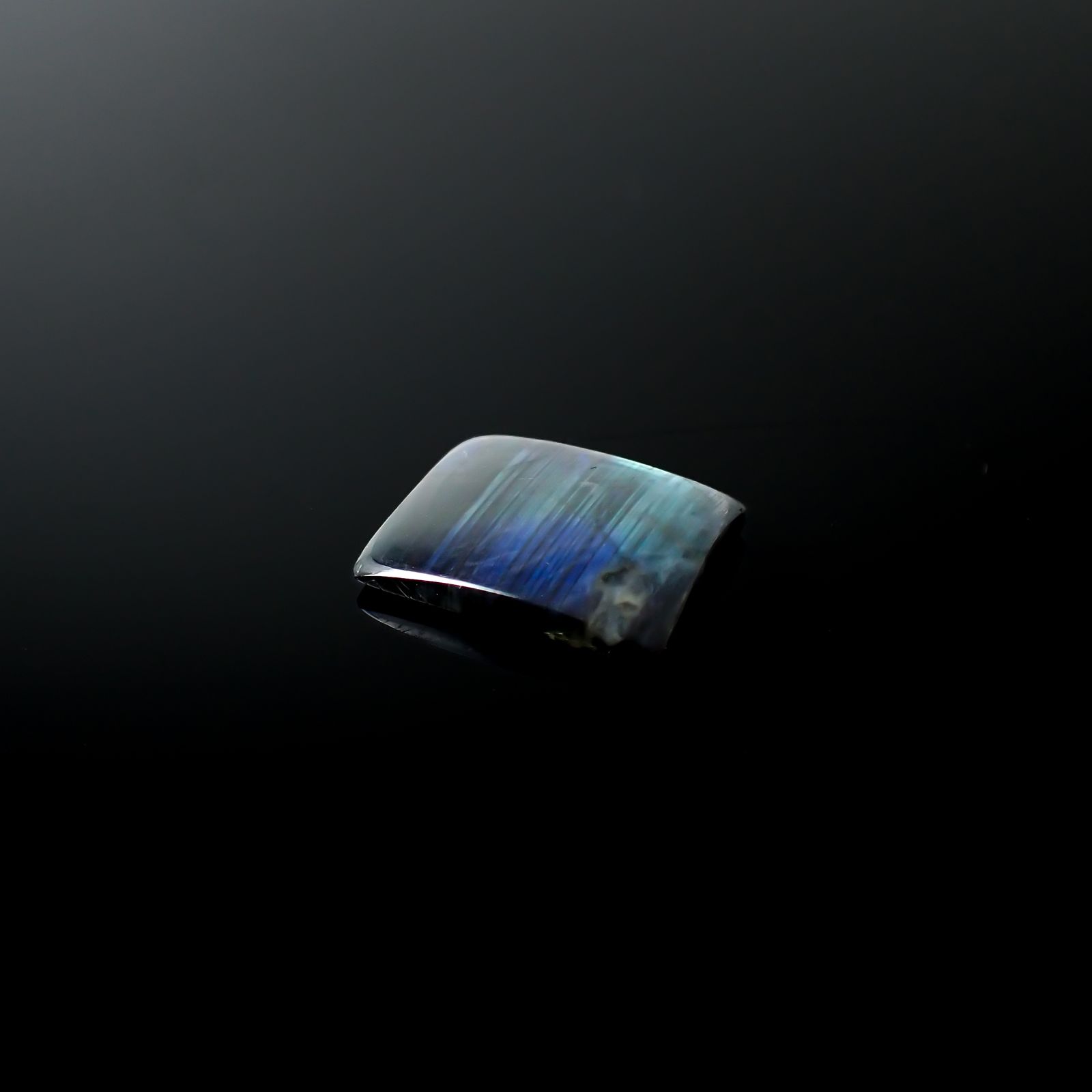 スペクトロライト フィンランド・ユレマ産 6.66ct[240125475]16.1x12.5mm前後